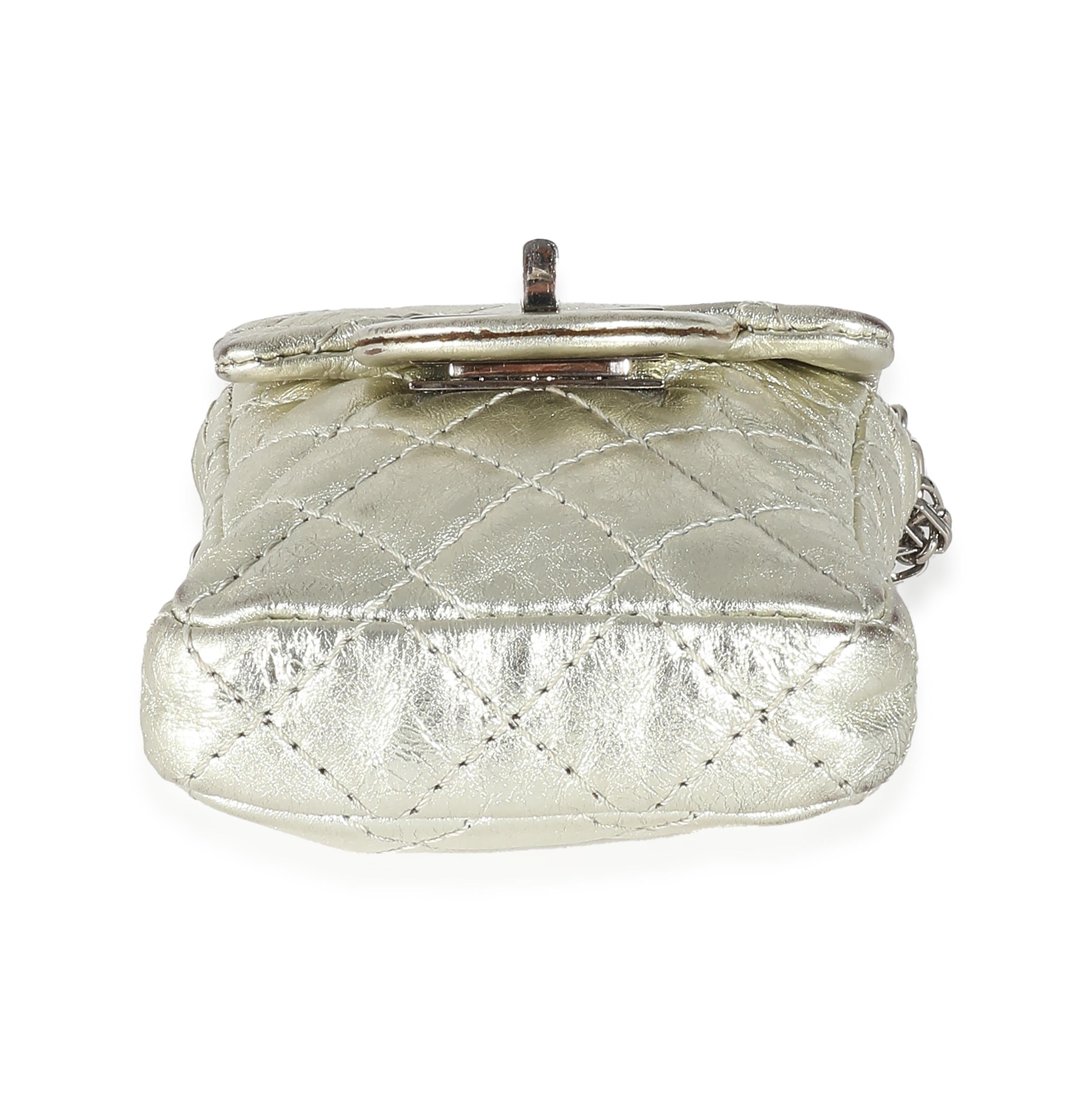 Chanel Silver Metallic Aged Calfskin Quilted 2.55 Reissue Phone Case For Sale 1
