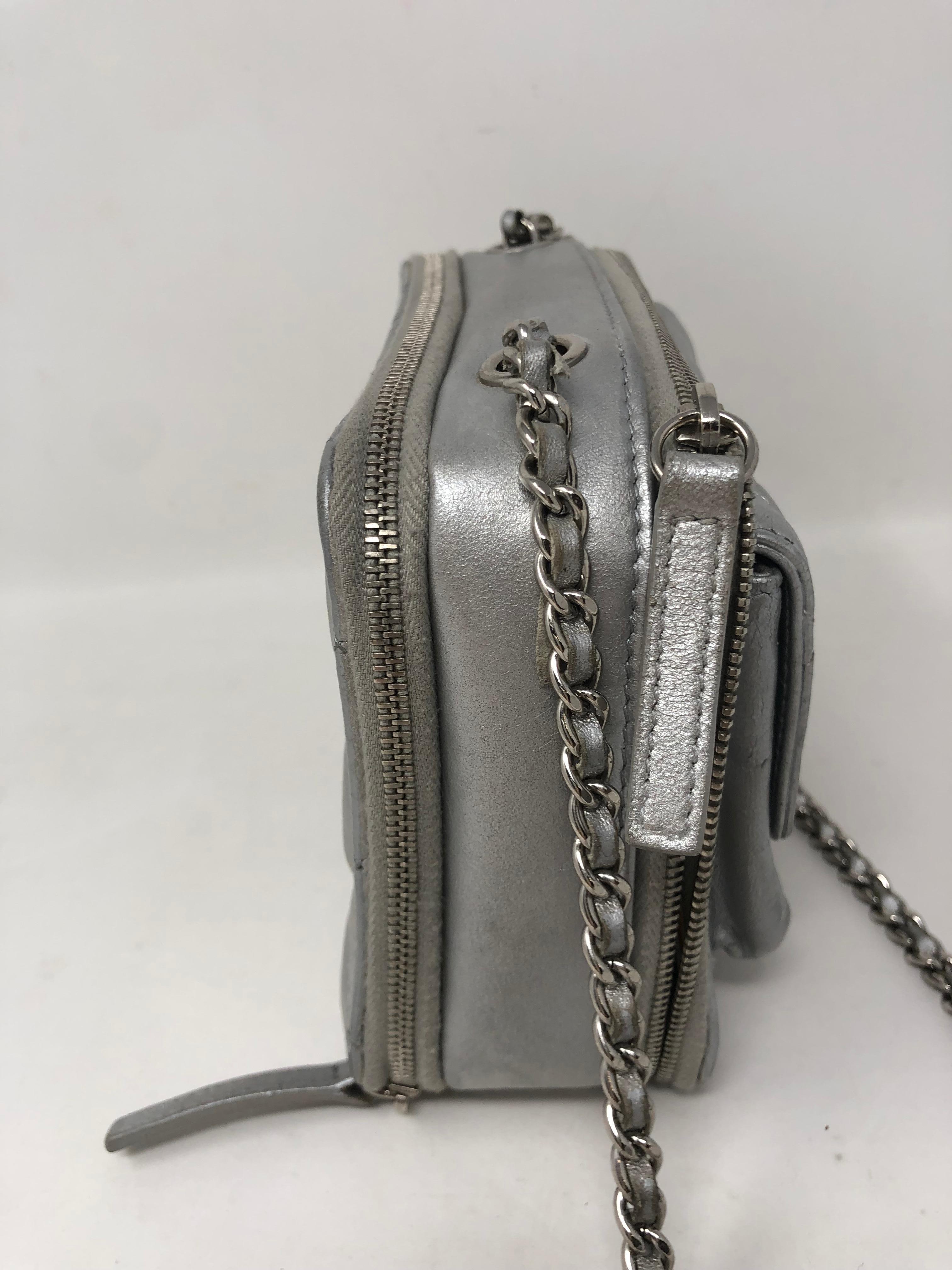 silver crossbody camera bag