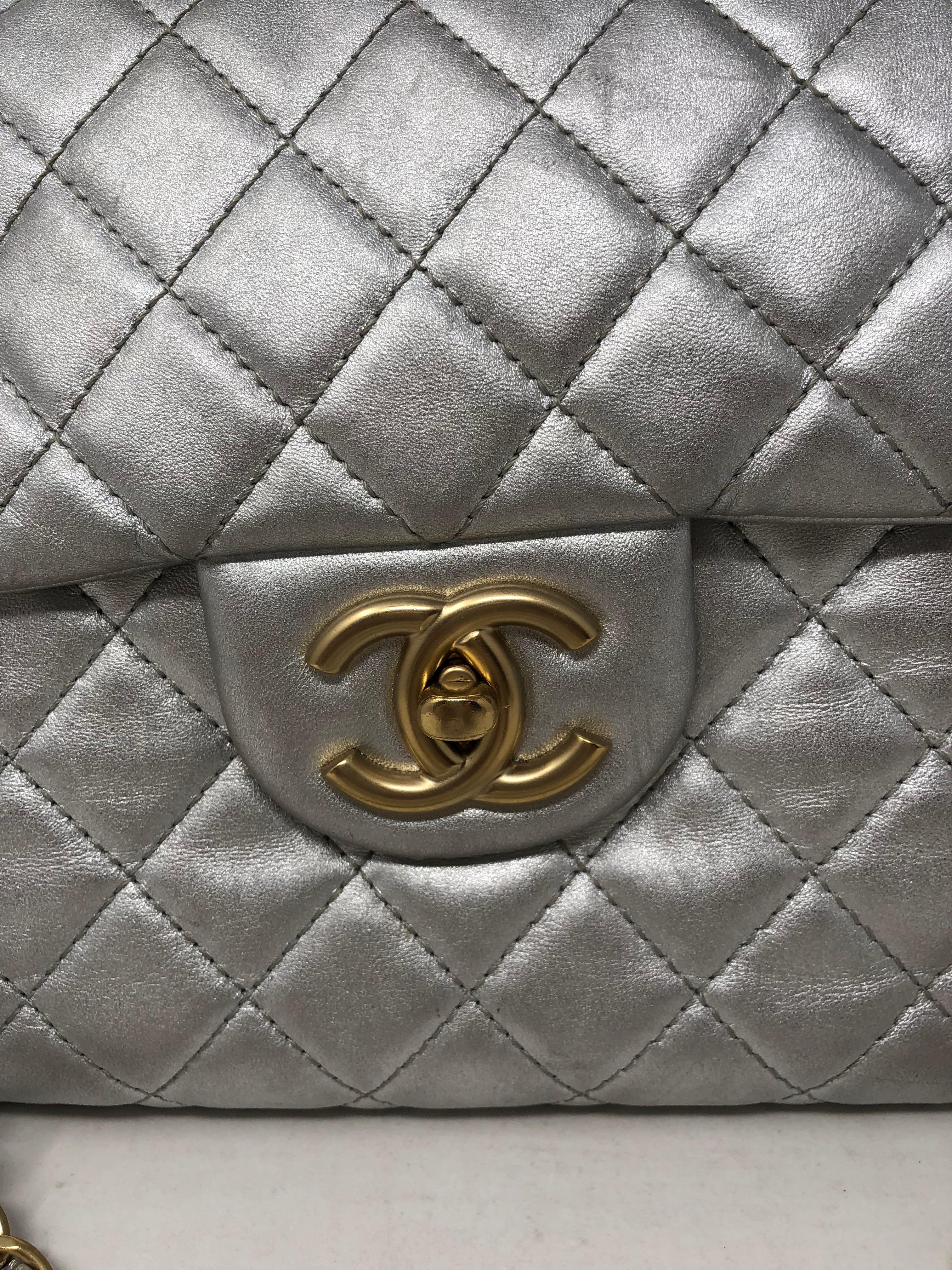 Women's or Men's Chanel Silver Metallic Jumbo Bag