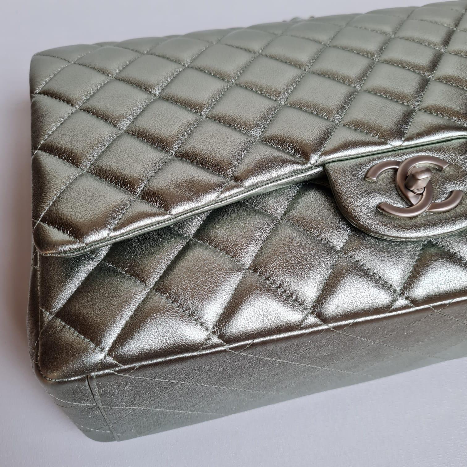 Chanel Silver Metallic Lambskin Quilted Maxi Double Flap Bag 7