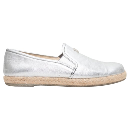 Chanel Silver Metallic Leather Espadrille Flats For Sale at 1stDibs