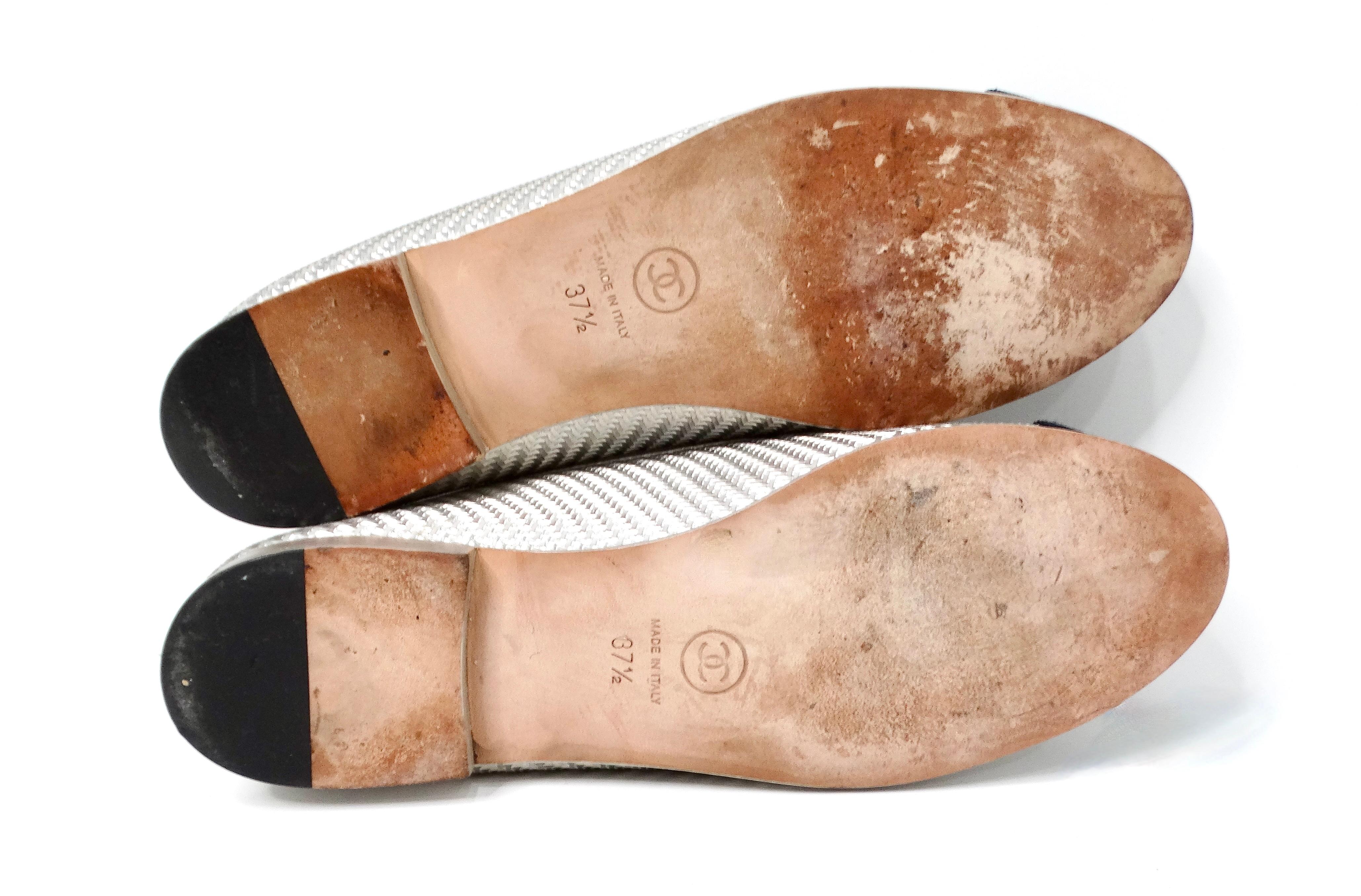 Chanel Silver Metallic PVC Woven Grosgrain Black Cap Toe Ballet Flats For Sale 2