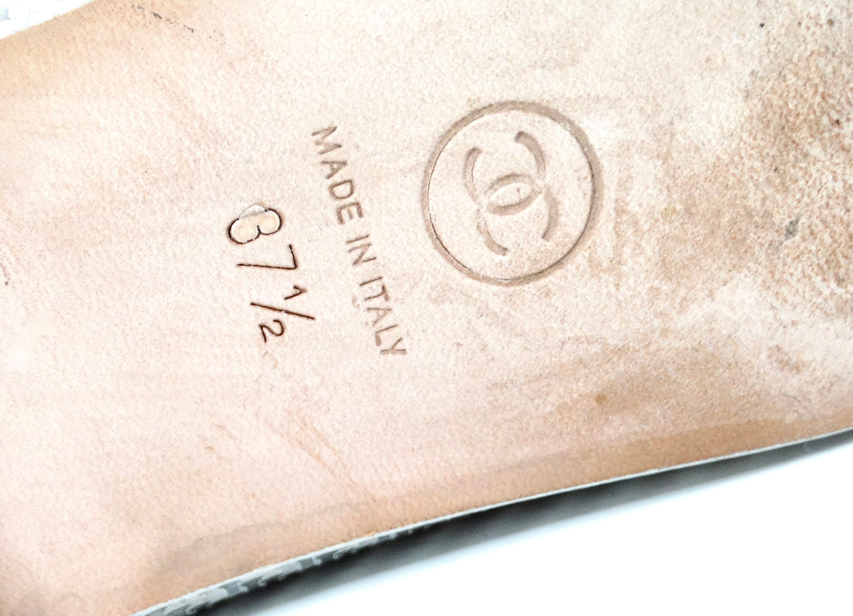 Chanel Silver Metallic PVC Woven Grosgrain Black Cap Toe Ballet Flats For Sale 3