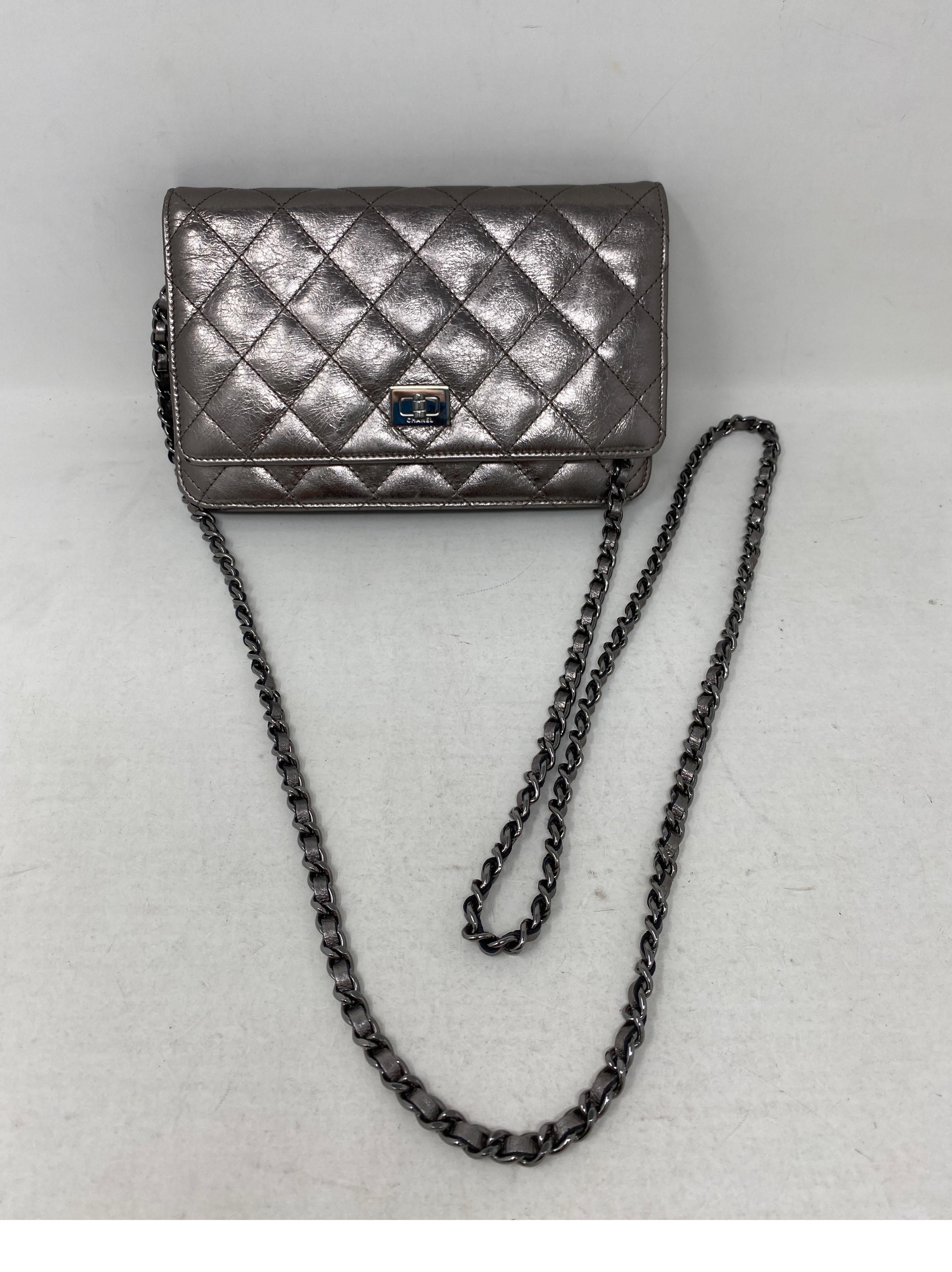 Chanel Silver Metallic Reissue Wallet On A Chain Bag 2