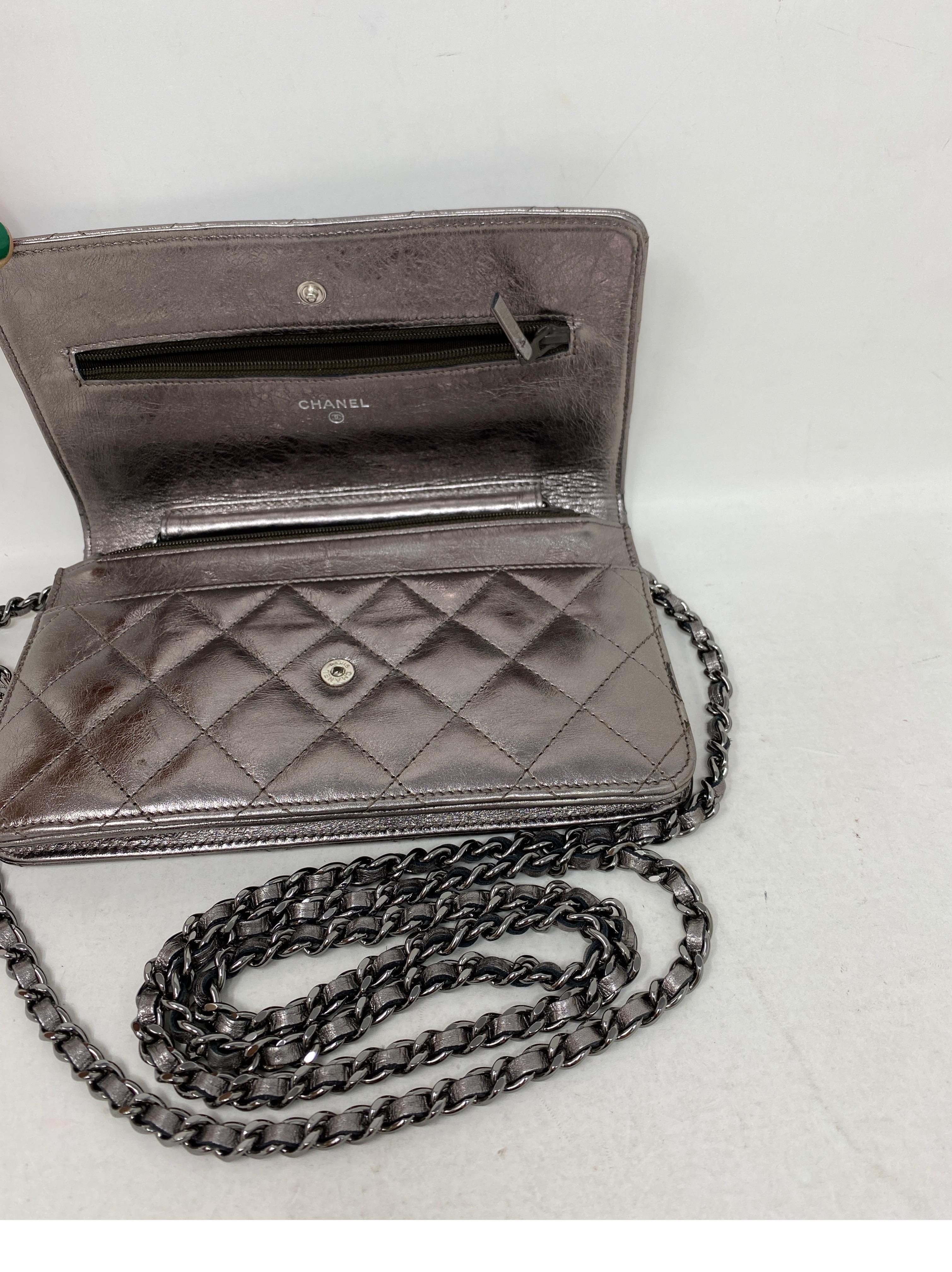 Chanel Silver Metallic Reissue Wallet On A Chain Bag 4