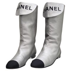 Chanel - Bottes mi-mollets A Silver