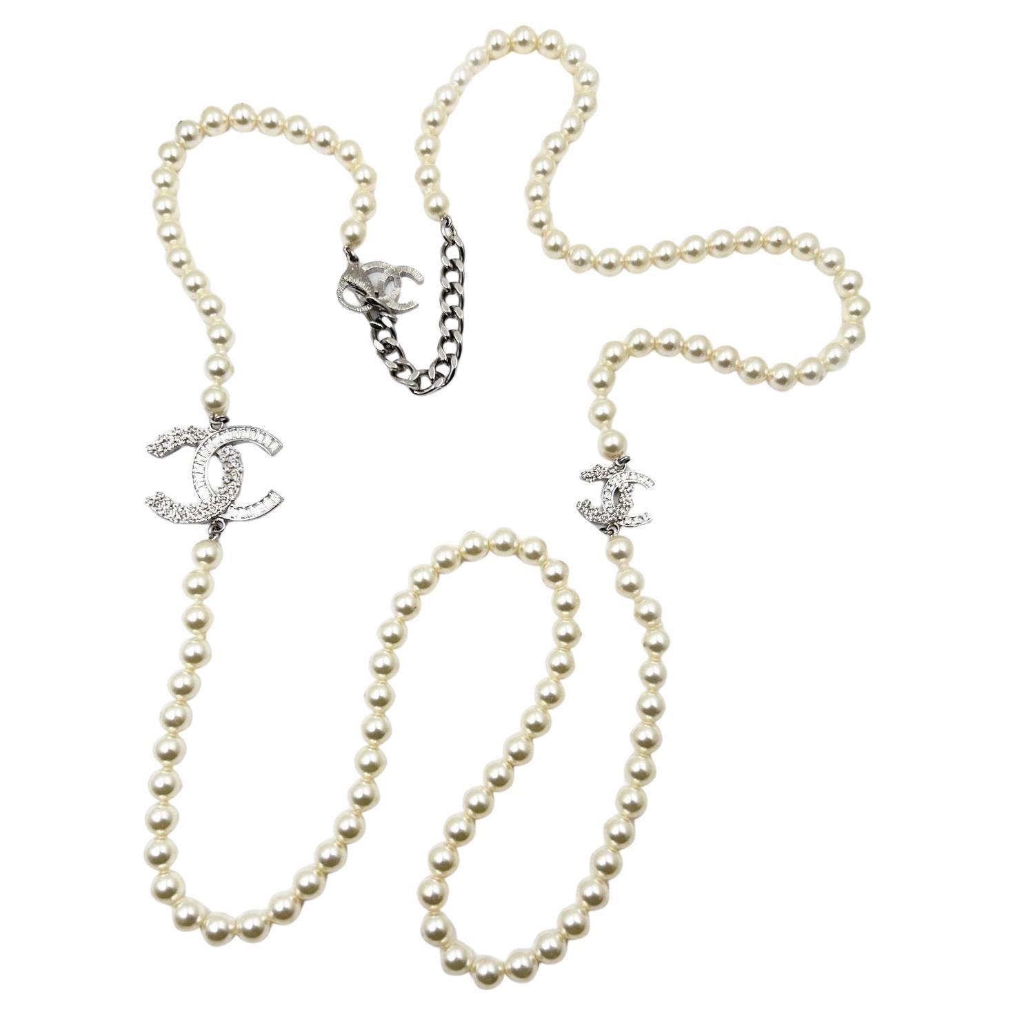 Chanel Silver Mini Flower Crystal CC Pearl Necklace