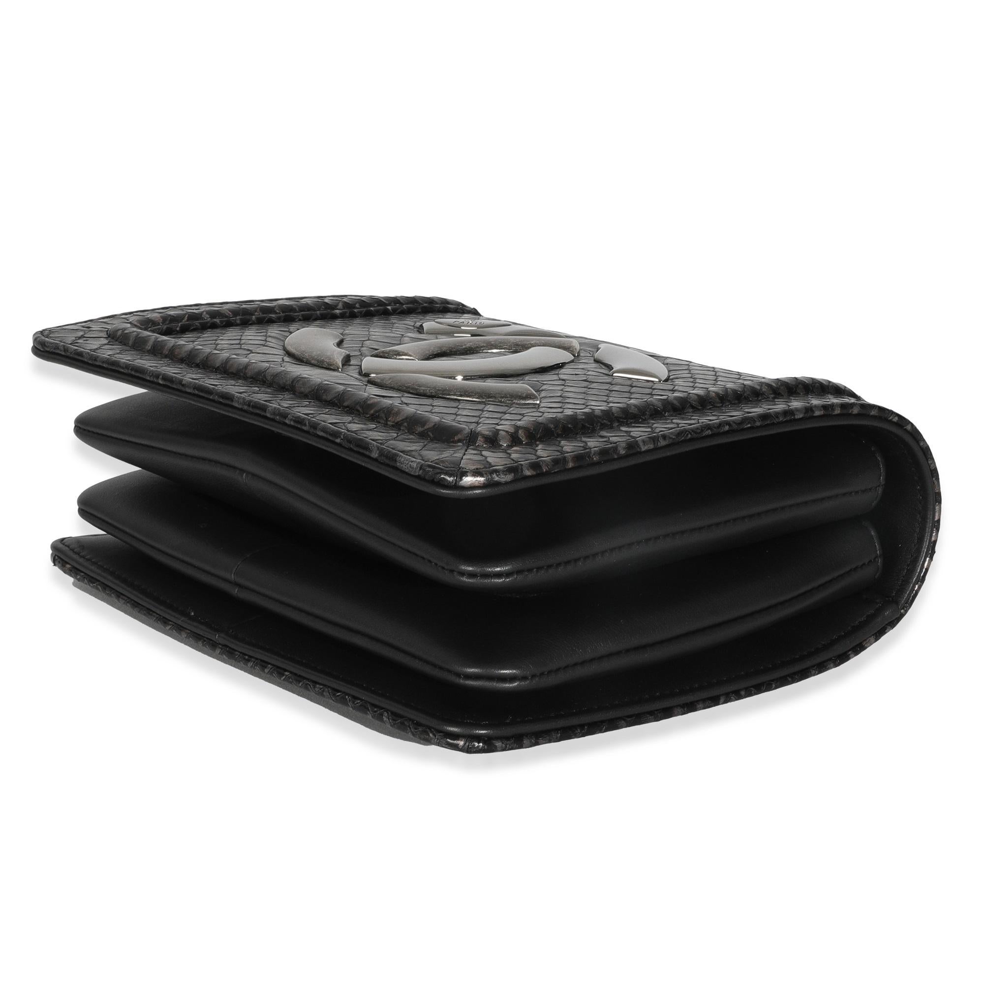 da uomo o donna Chanel Argento Ombre Python Antico Flap Bag in vendita