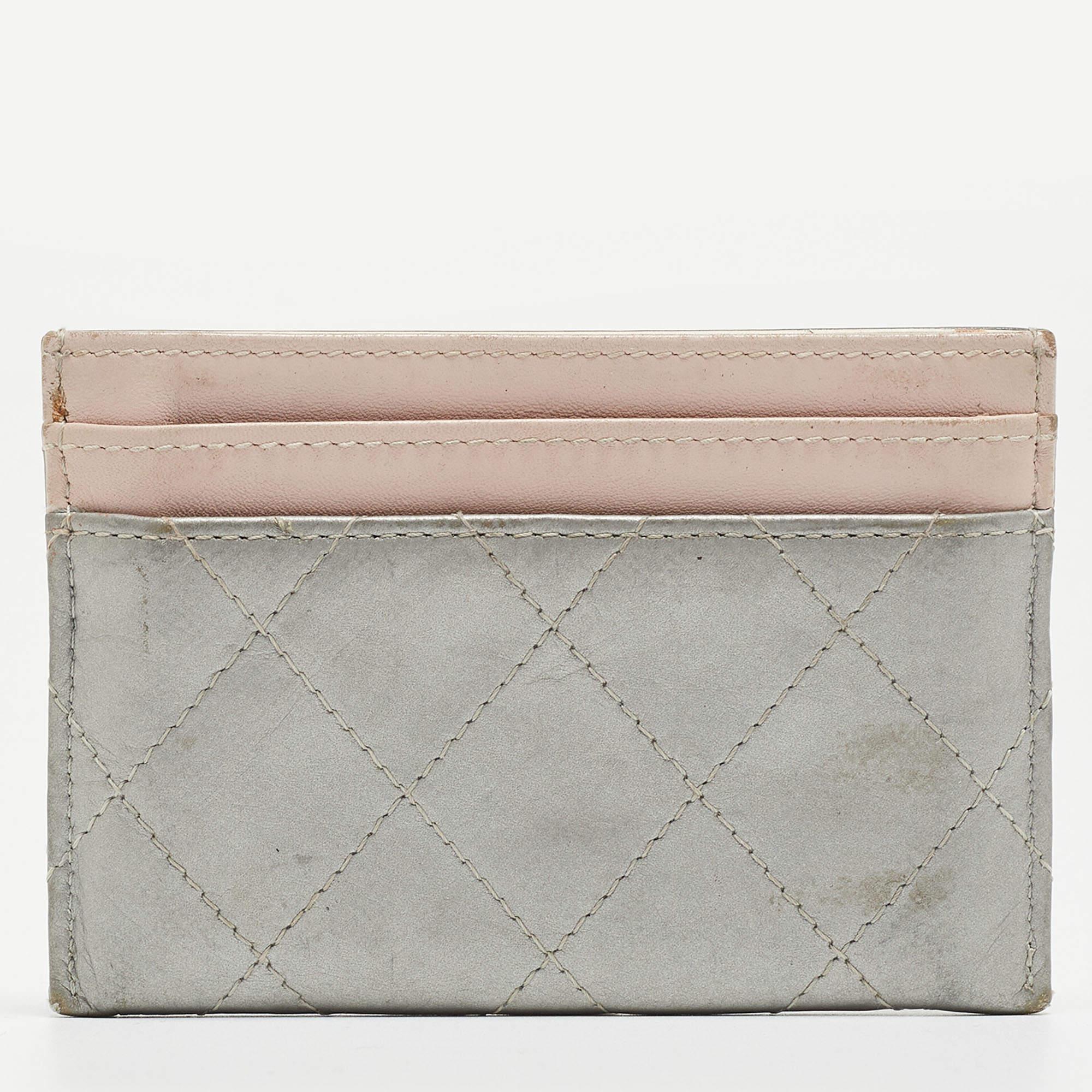 Women's Chanel Silver/Pink Quilted Leather CC Classic Card Holder