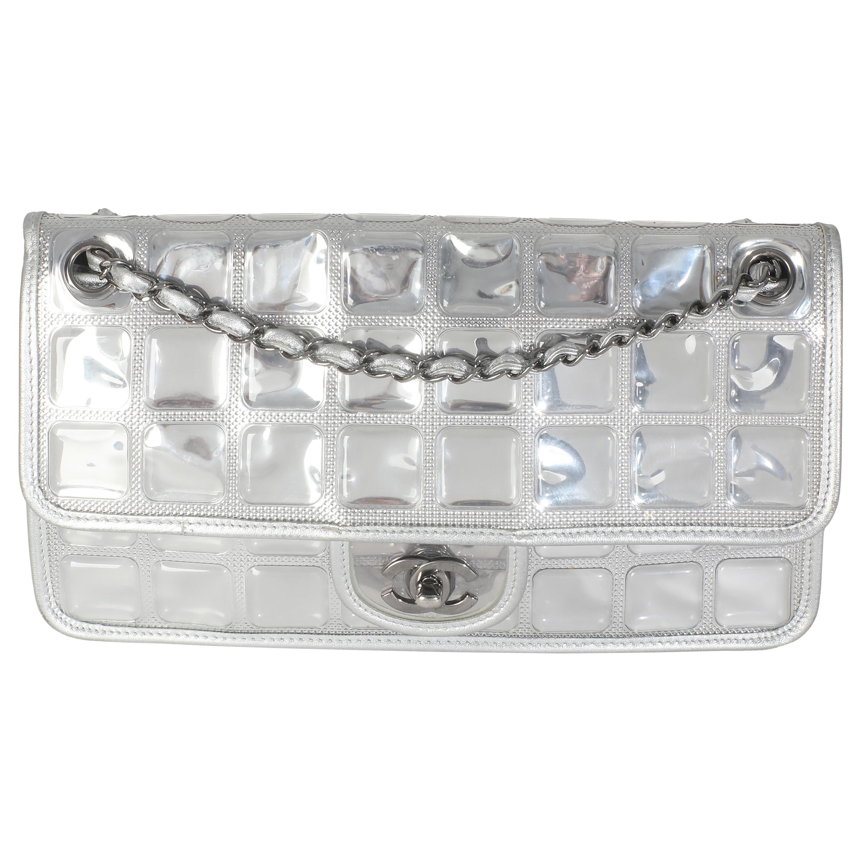 Chanel Silber PVC Kalbsleder Eiswürfel Klappe im Angebot