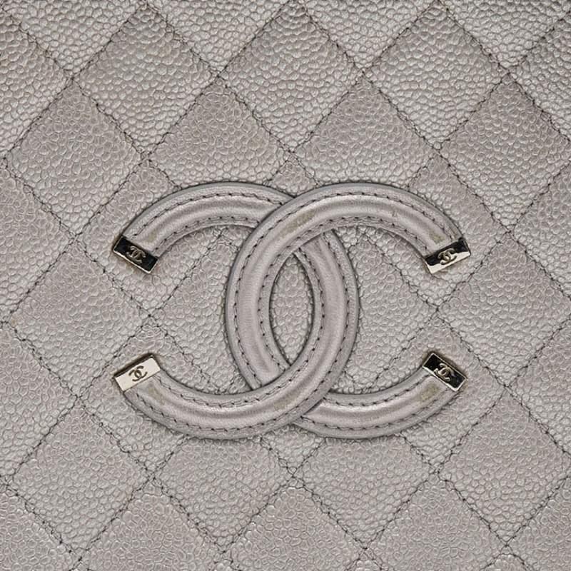 Chanel Silver Quilted Caviar Leather Large Filigree Vanity Bag 4