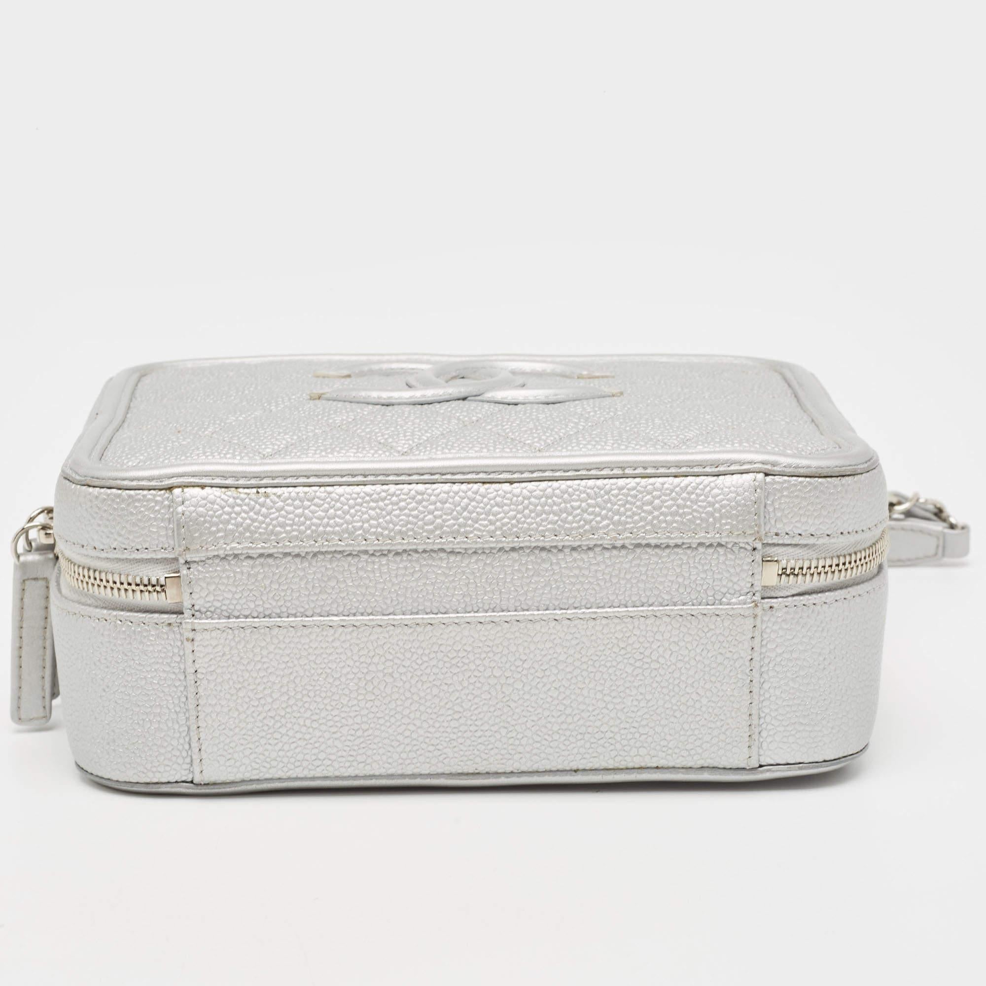 Women's Chanel Silver Quilted Caviar Leather Medium CC Filigree Vanity Case Bag