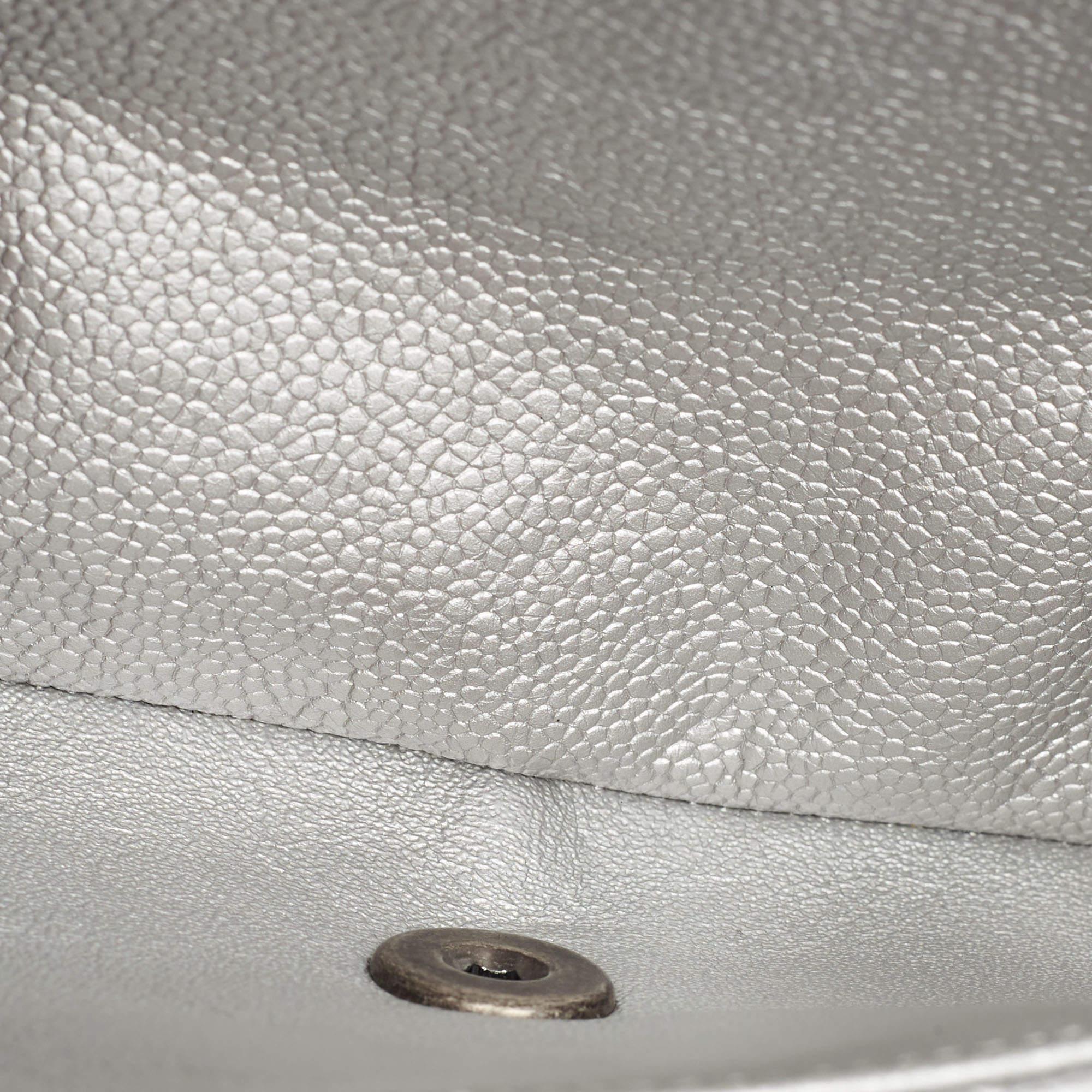 Chanel Silver Quilted Caviar Leather Medium Classic Double Flap Bag For Sale 8