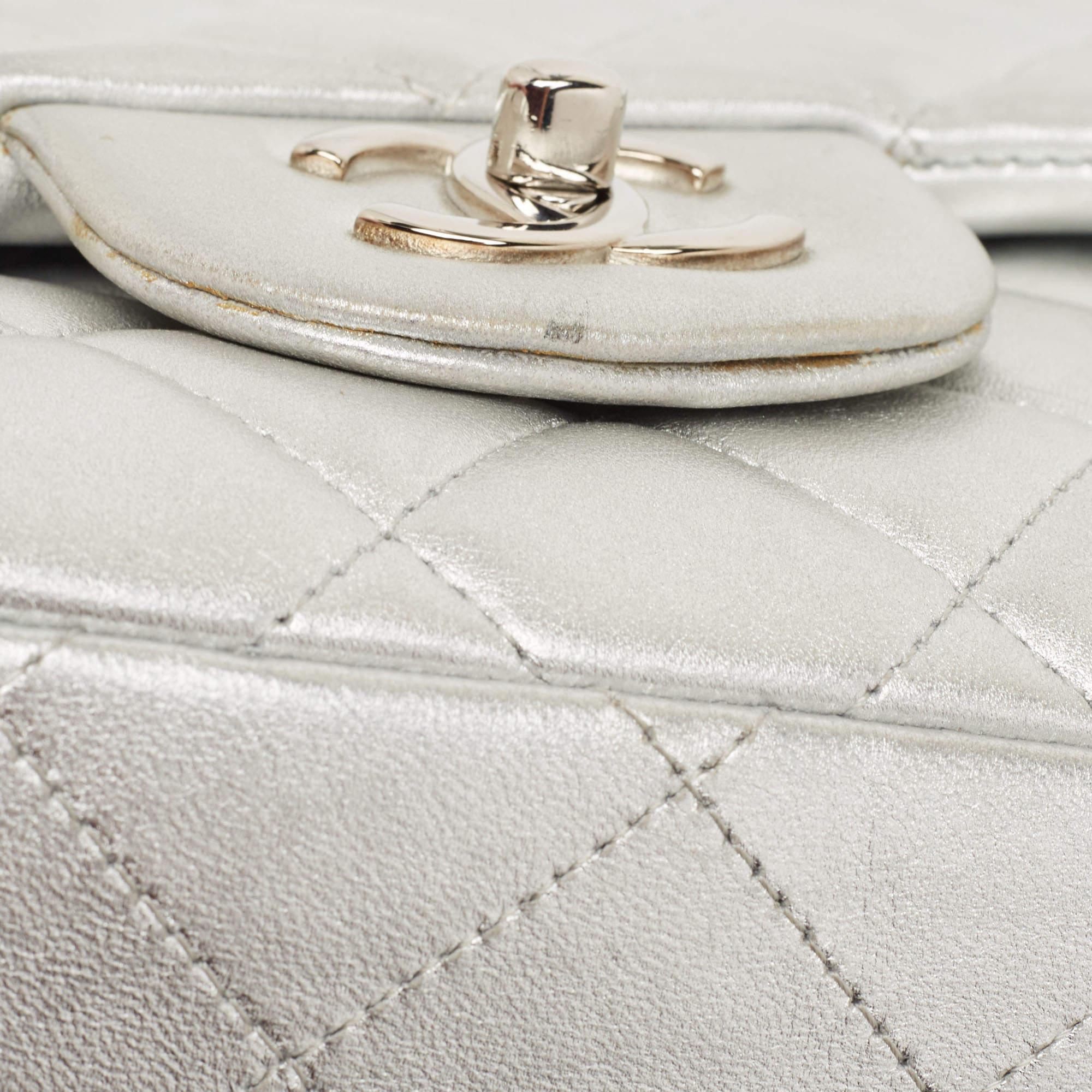 Chanel Silver Quilted Lambskin Leather Maxi Classic Single Flap Bag For Sale 5