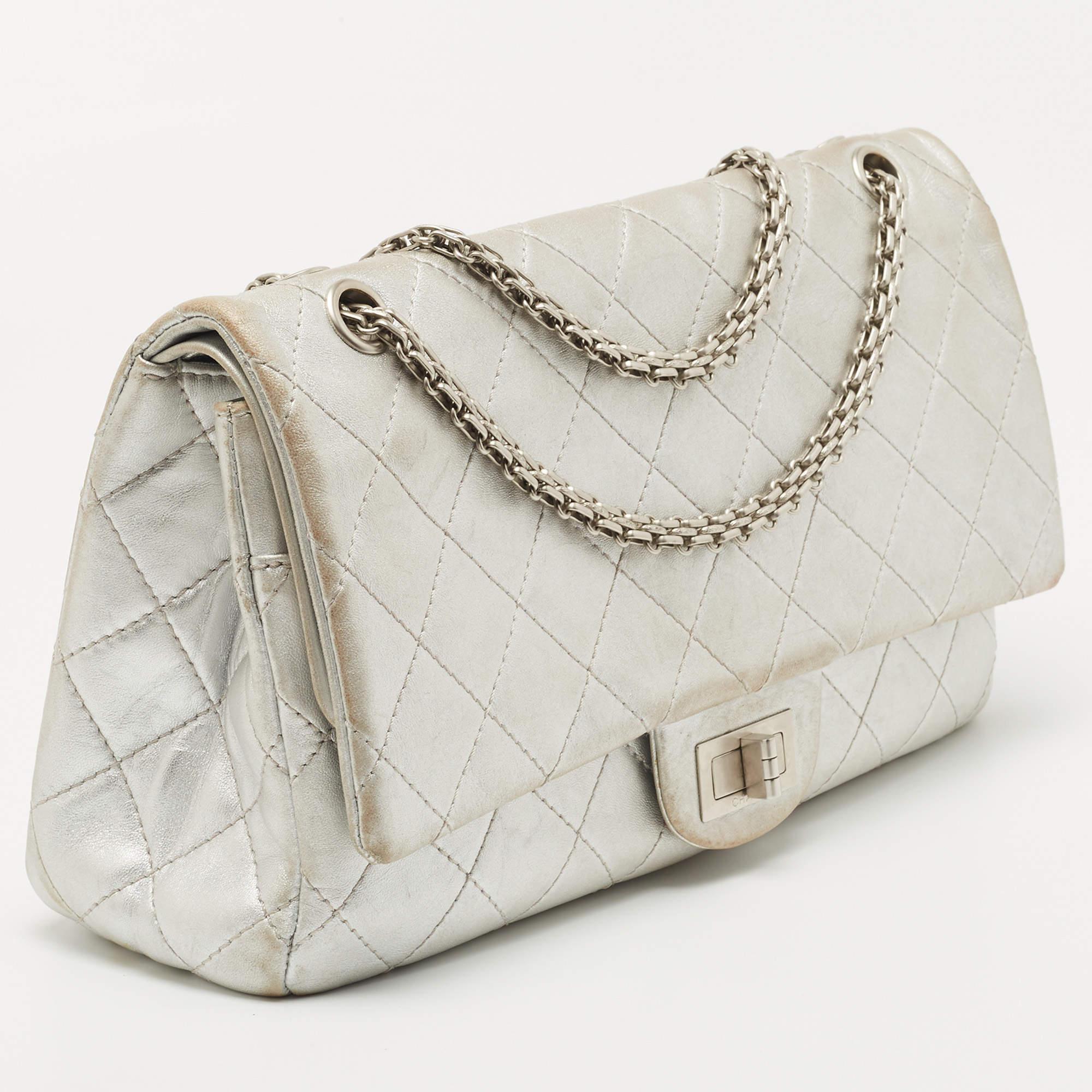 Chanel Silver Quilted Leather Reissue 2.55 Classic 227 Flap Bag In Good Condition In Dubai, Al Qouz 2