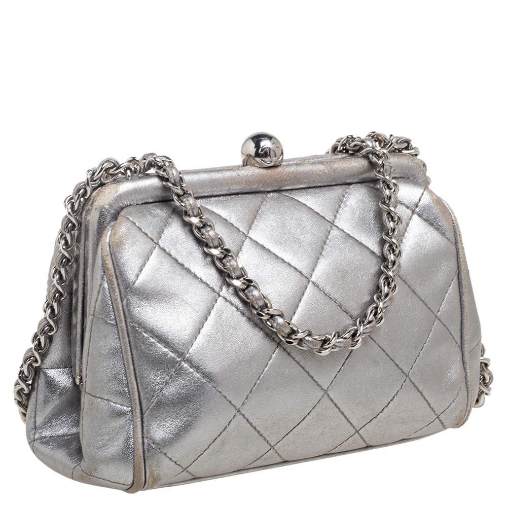 Women's Chanel Silver Quilted Leather Vintage Clutch Bag