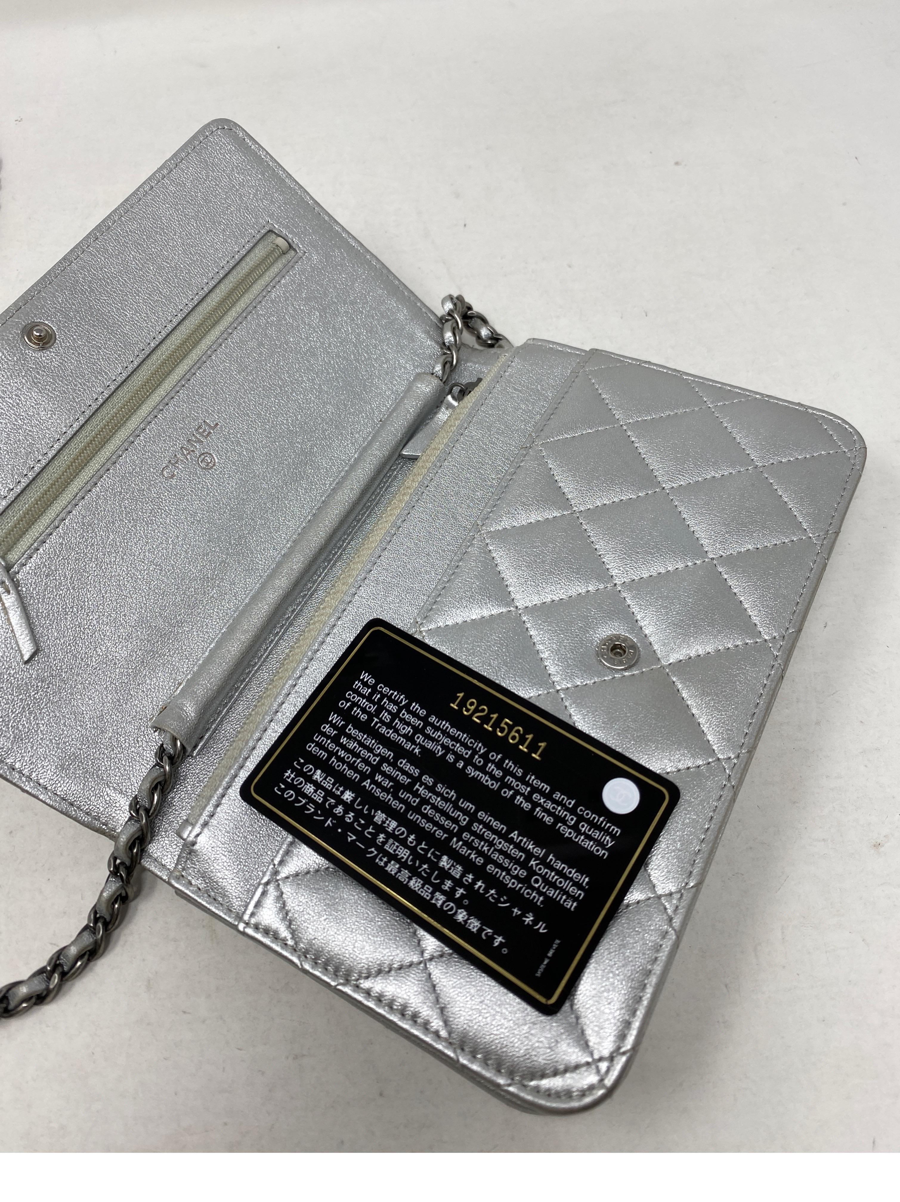 Chanel Silver Reissue Wallet On A Chain Bag 4