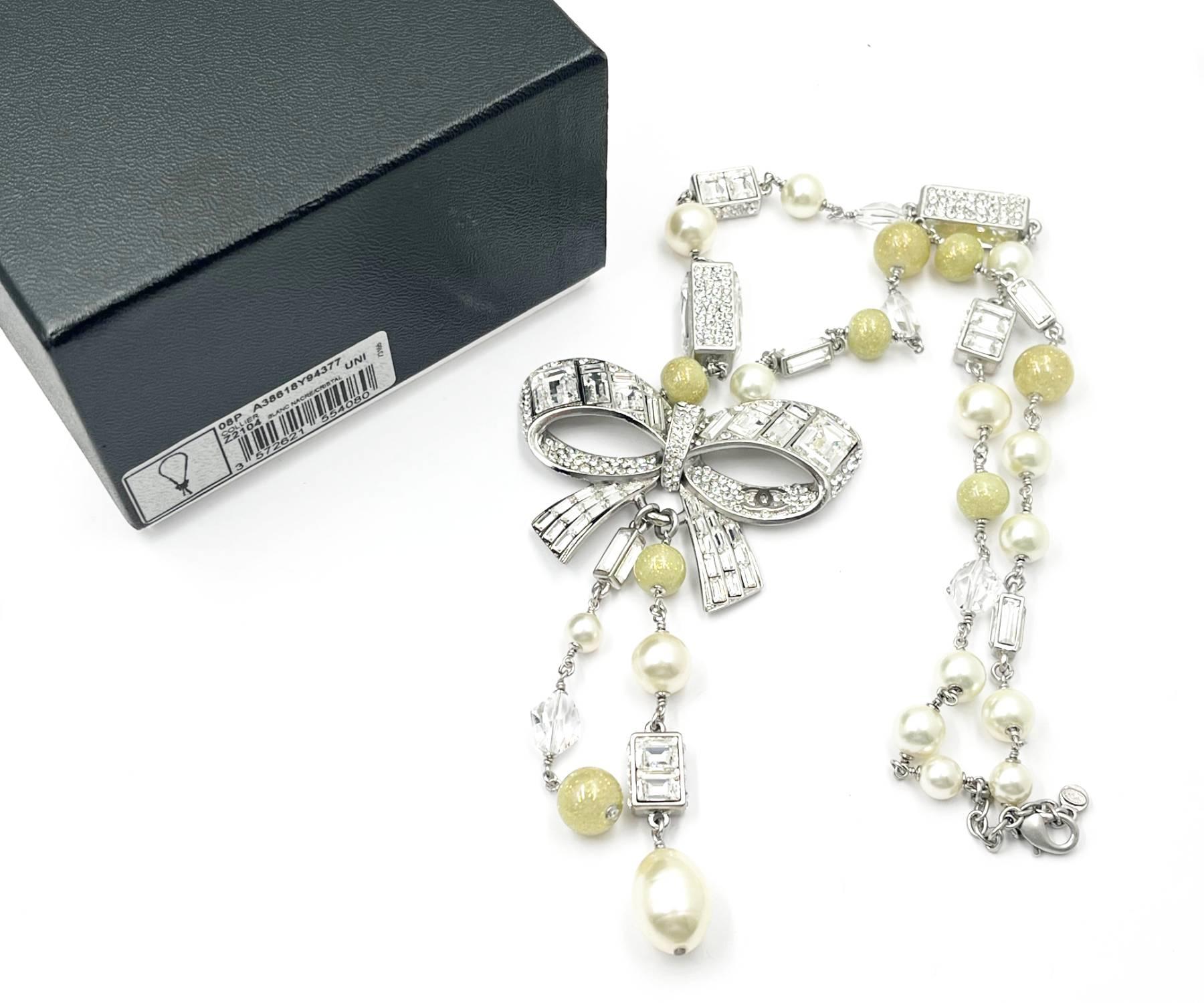 Chanel Silver Ribbon Bow CC Crystal Neon Bead Pearl Necklace

*Marked 08
*Made in Italy
*Comes with the original box and barcode

-It is approximately 26