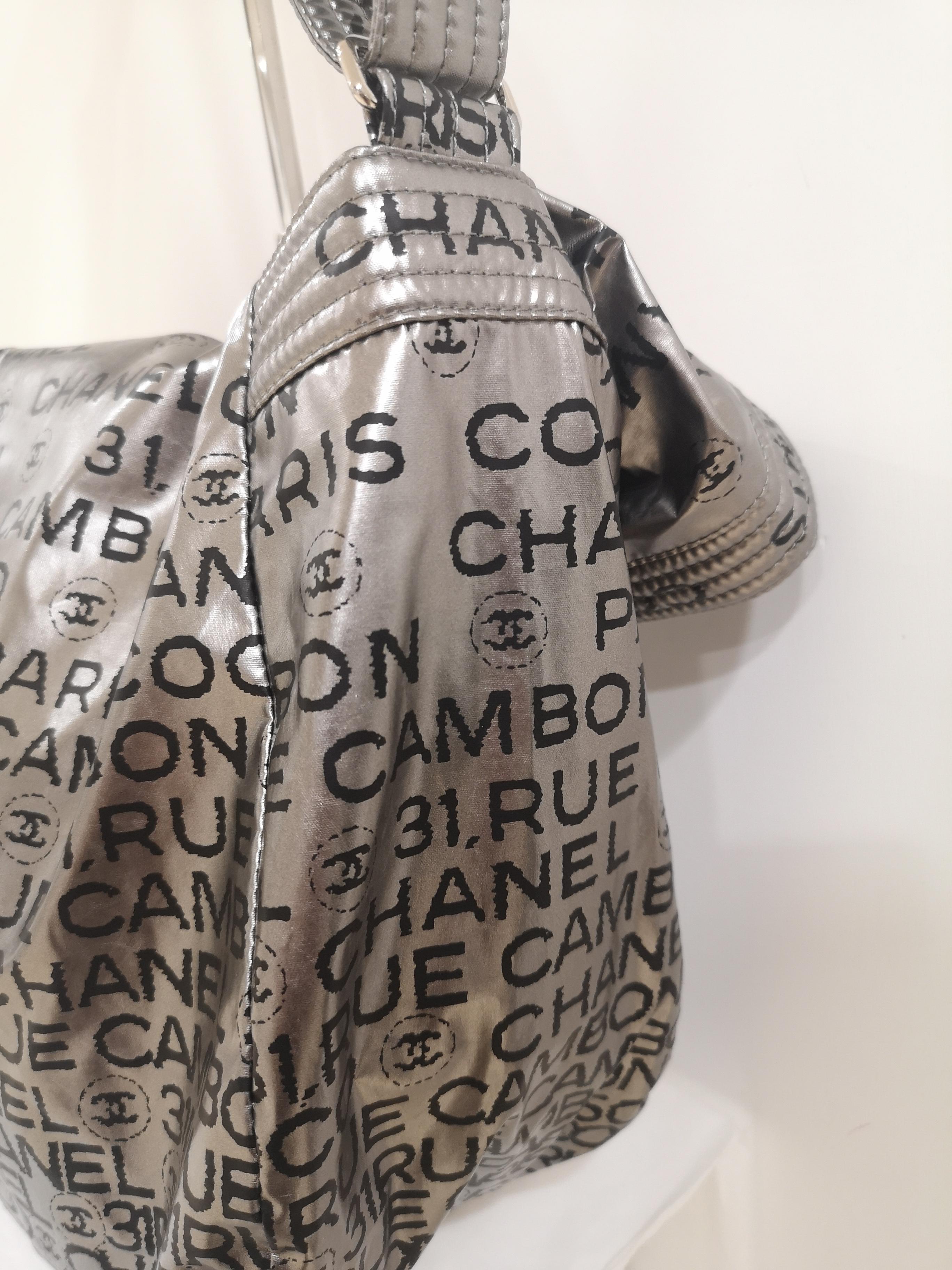 Chanel silver Rue de Cambon shoulder bag In Excellent Condition In Capri, IT