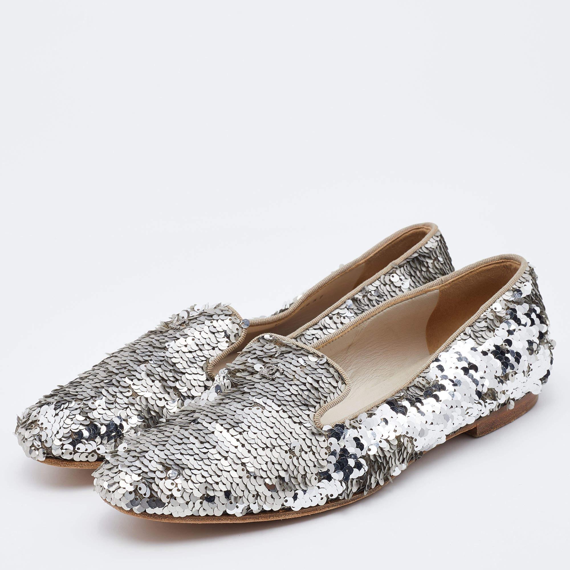 Women's Chanel Silver Sequin CC Smoking Slippers Size 38.5