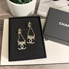 Chanel Silver Star Crystal CC Crystal Chain Drop Earrings