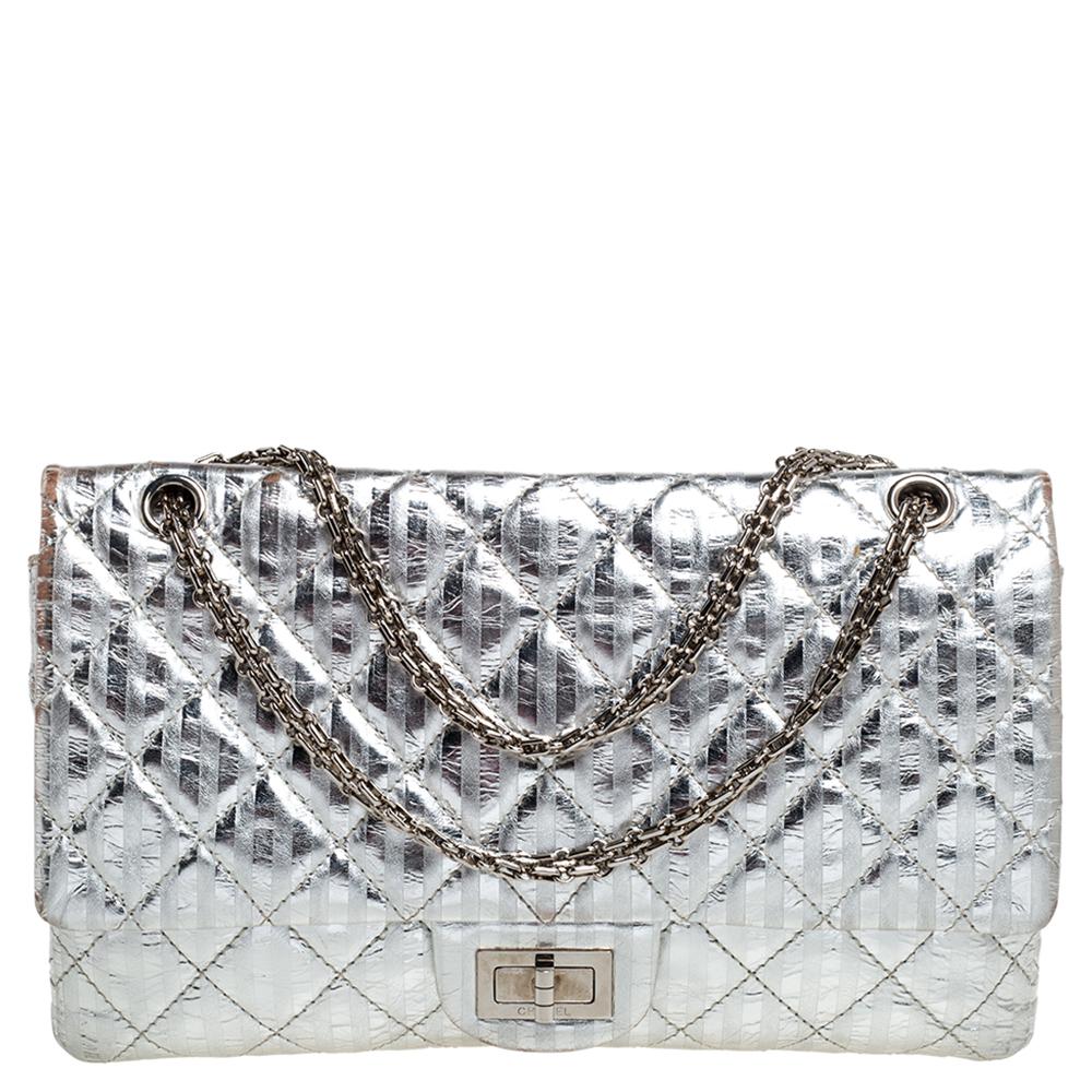 Chanel Argento a righe in pelle trapuntata Reissue 2.55 Classic 227 Flap Bag 6