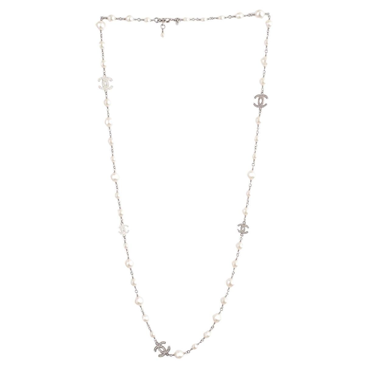 CHANEL silver tone 11A FAUX PEARL and RHINESTONE CC Necklace at 1stDibs