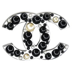 Chanel Silver Tone CC Pendant/Brooch with Black Gripoix and Pearls 2006