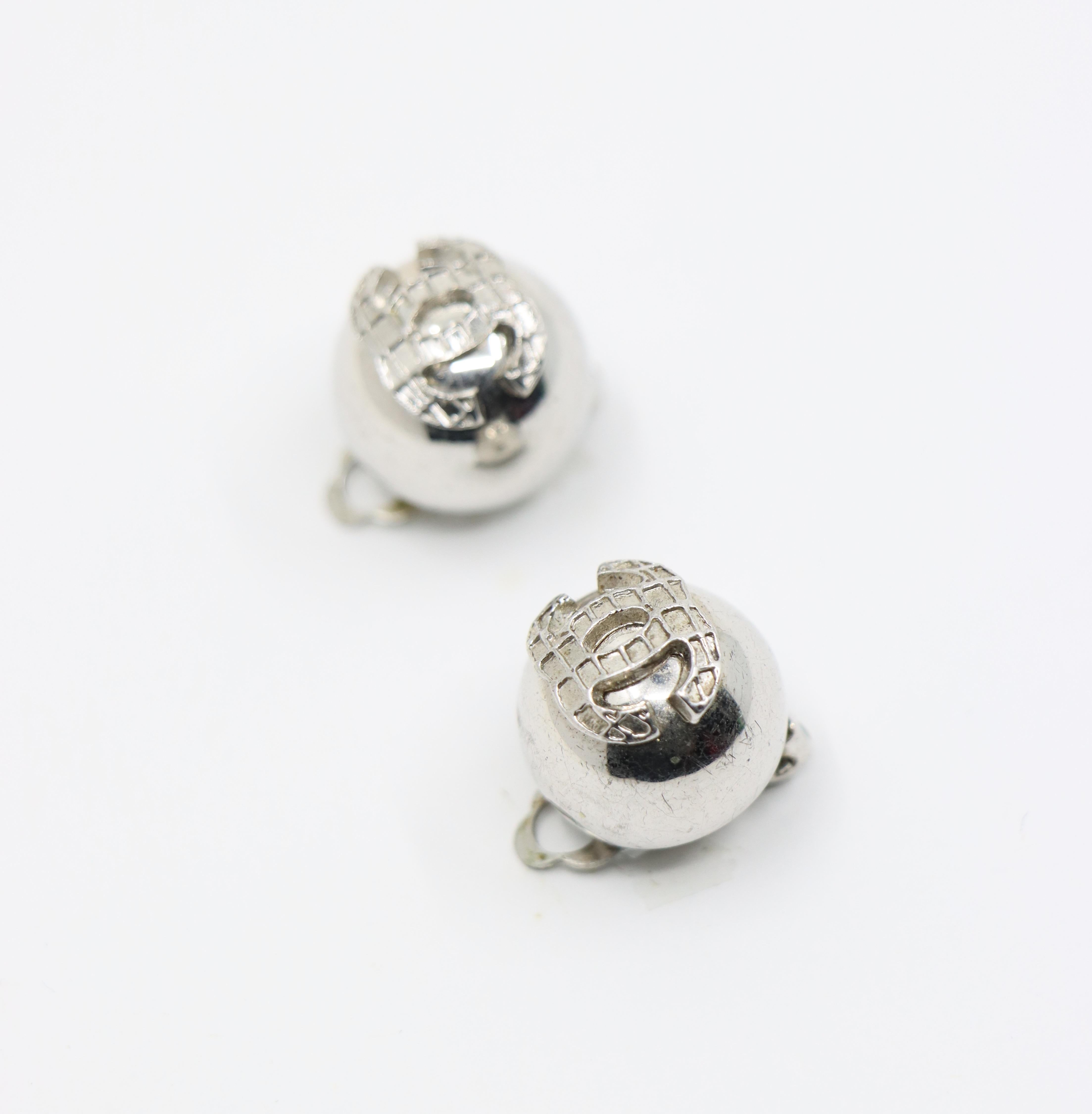 Chanel Silver Tone Double C Logo Round Earring For Sale 3