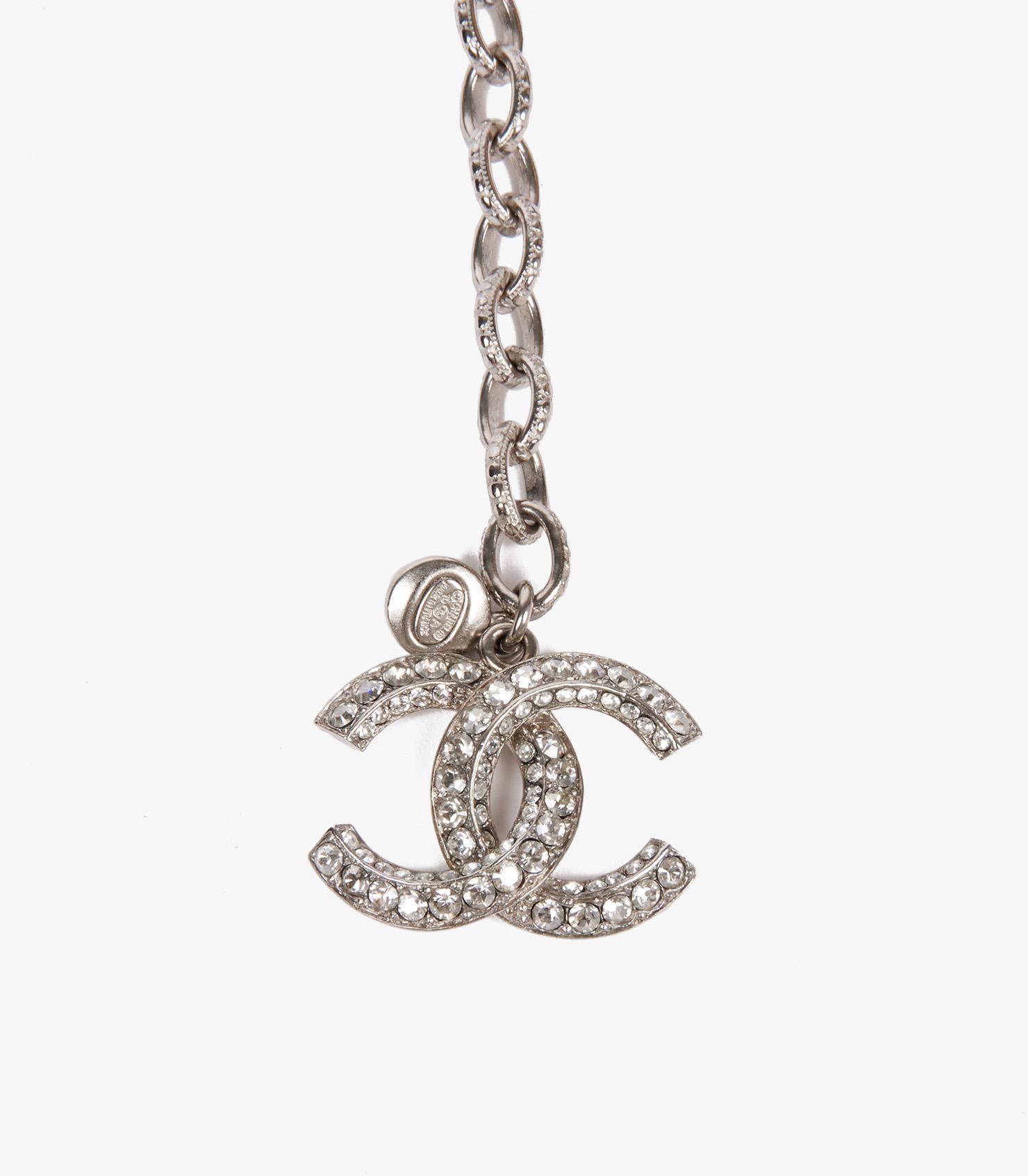 Women's or Men's Chanel Silver Tone Metal Faux Pearl & Crystal Bow Chain Belt For Sale