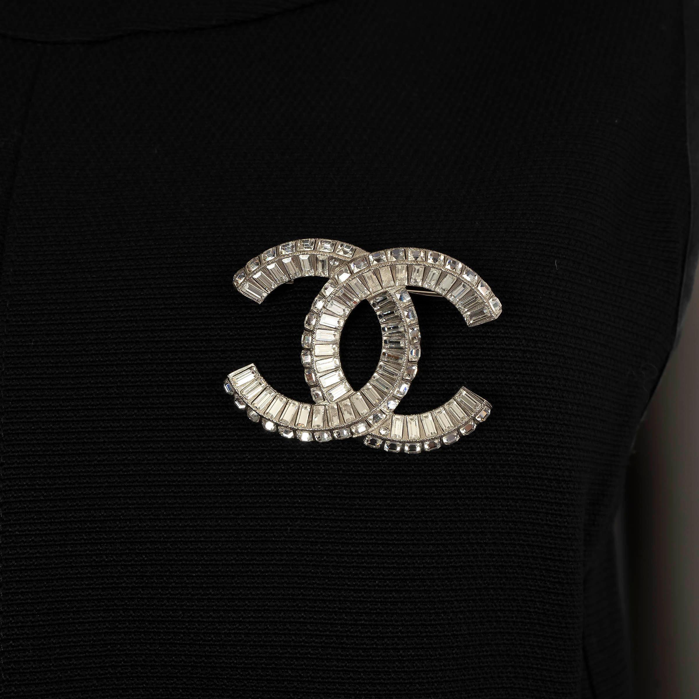 CHANEL silver-tone REV CC CRYSTAL XL Brooch 2