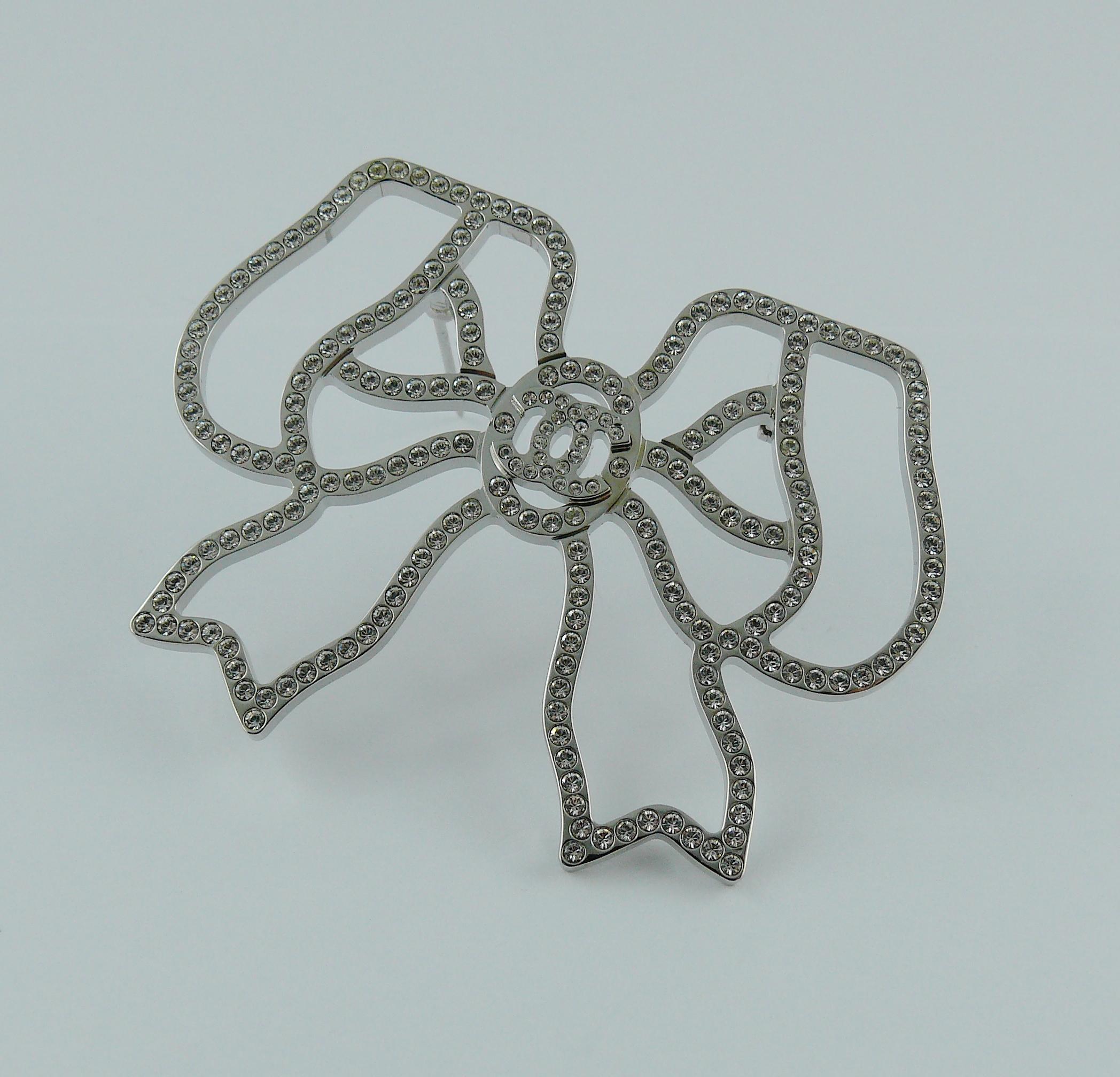 Chanel Silver Toned Jewelled Bow Brooch 3