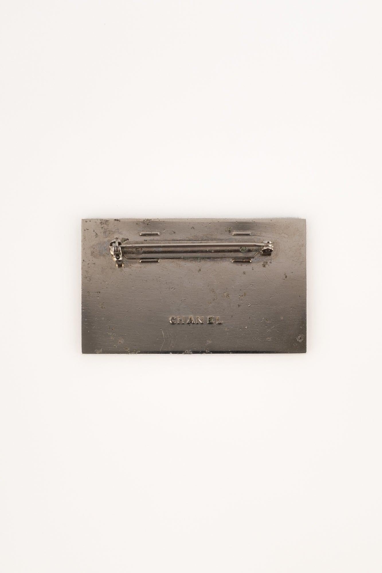 Chanel Silvery Metal Brooch For Sale 1