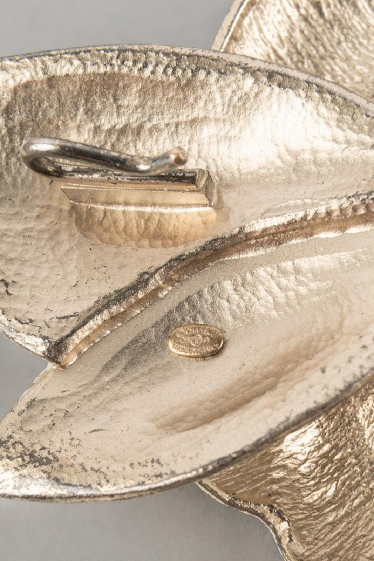 Chanel Silvery Metal Camellia Belt, 2005 6