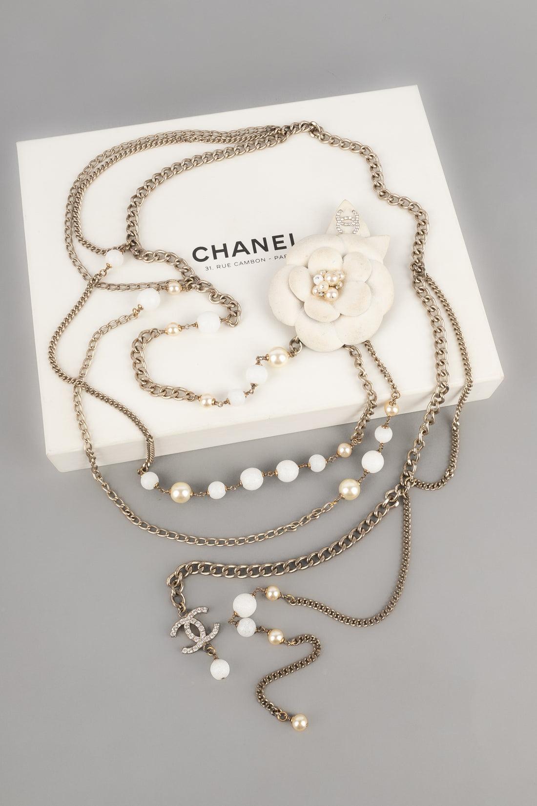 Chanel Silvery Metal Camellia Belt, 2005 8
