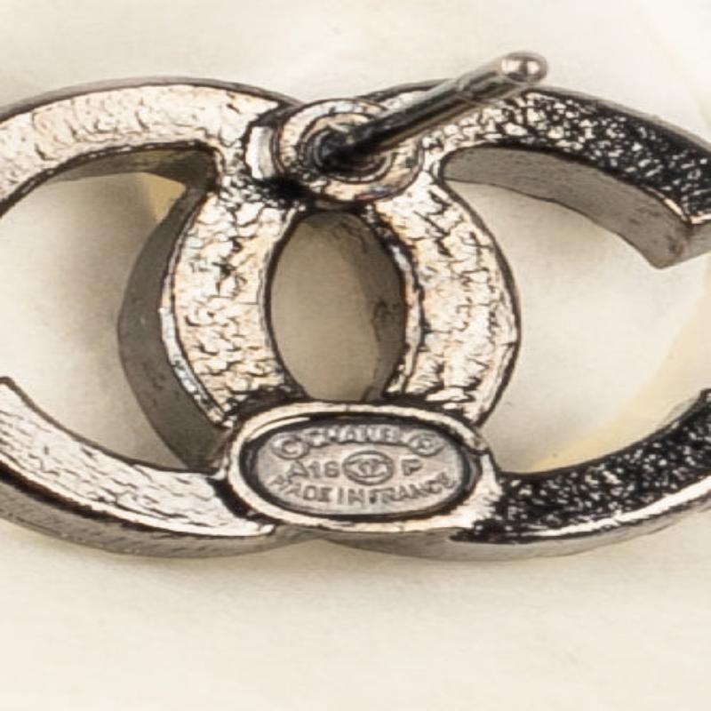 Chanel Silvery Metal CC Earring with Rhinestones, 2018 1