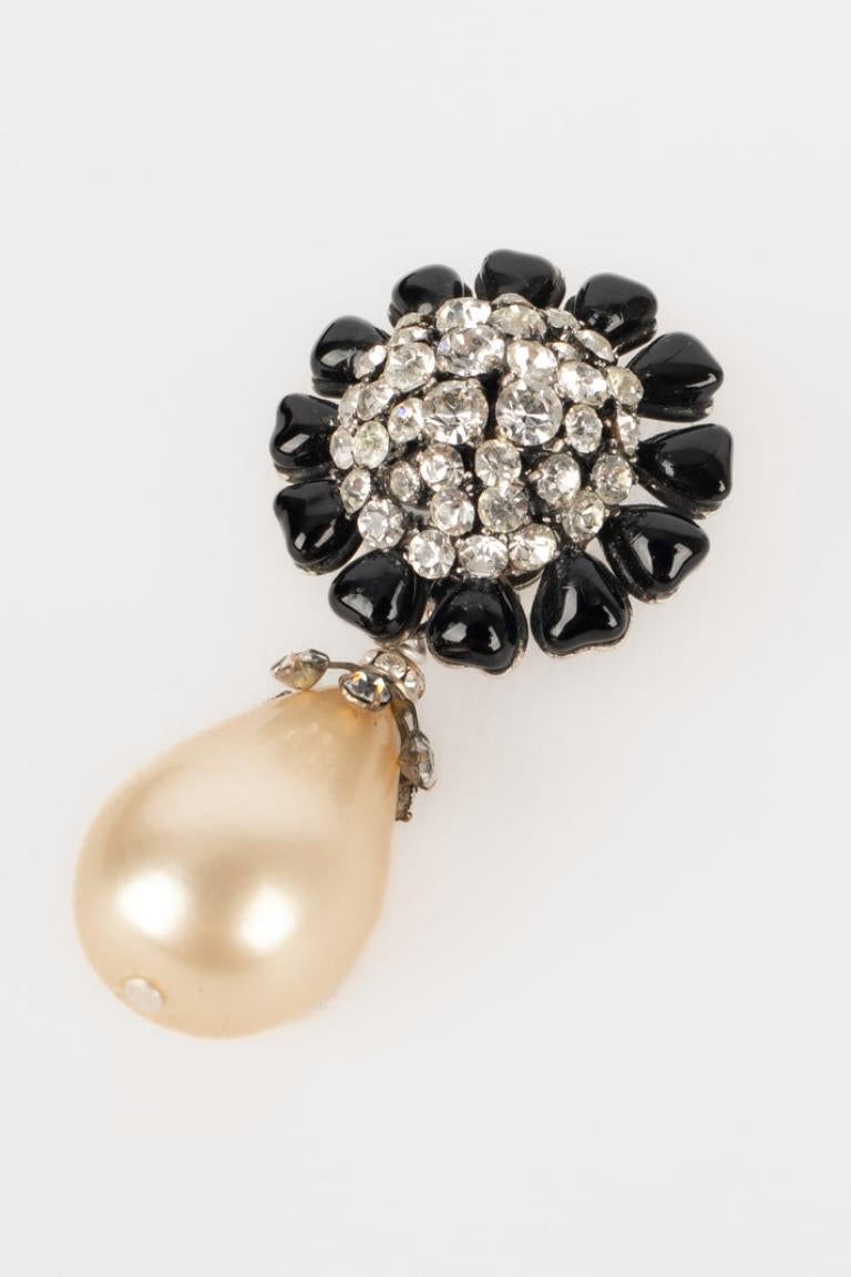 Chanel Silvery Metal Clip-0n Earrings, 1995 In Good Condition In SAINT-OUEN-SUR-SEINE, FR