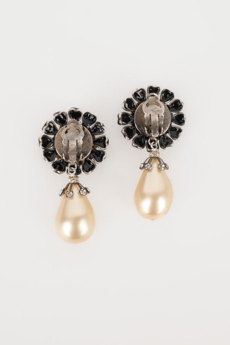 Women's Chanel Silvery Metal Clip-0n Earrings, 1995