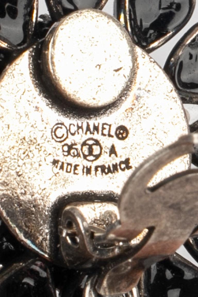 Chanel Silvery Metal Clip-0n Earrings, 1995 2