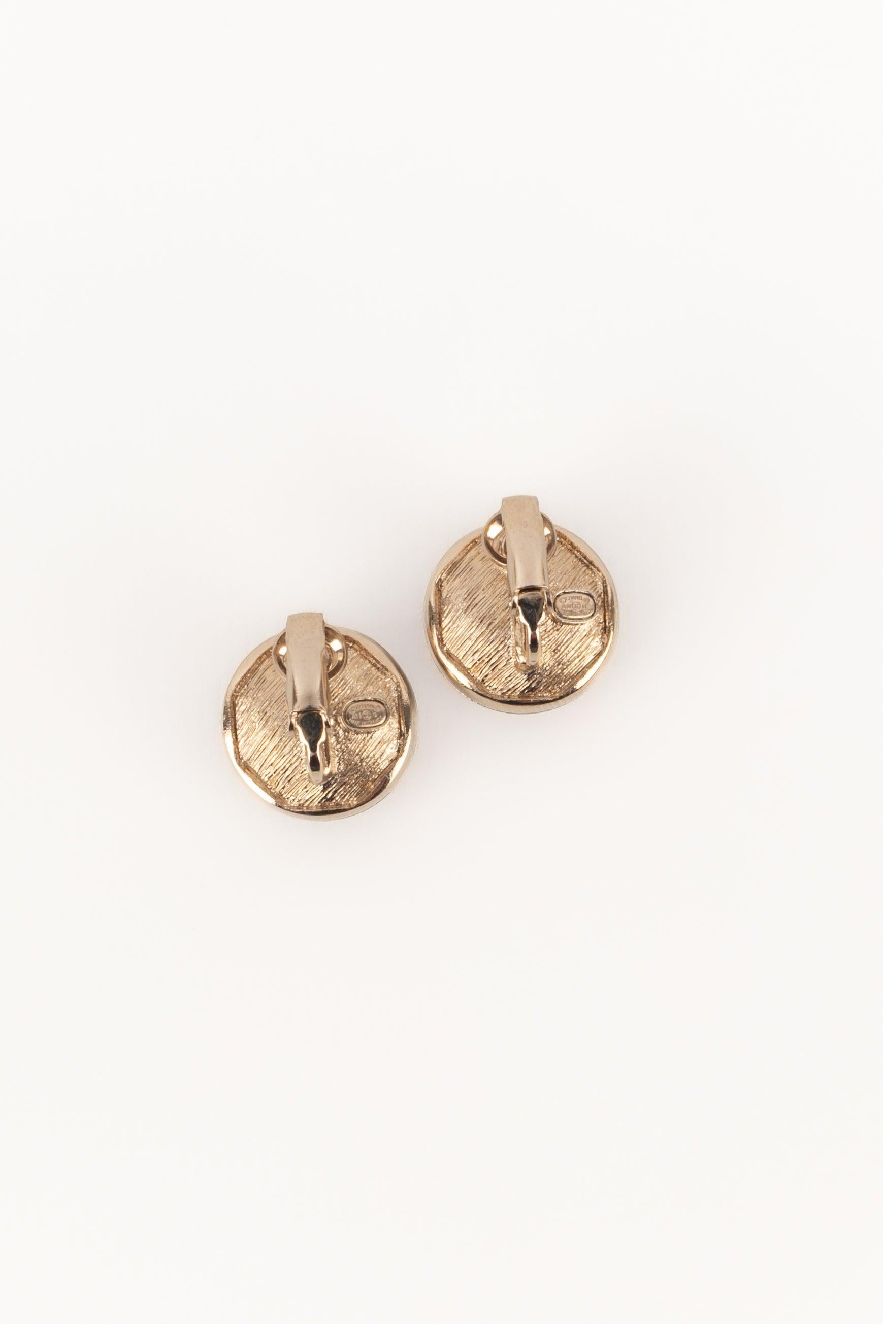 Women's Chanel Silvery Metal Clip-on CC Earrings, 2018