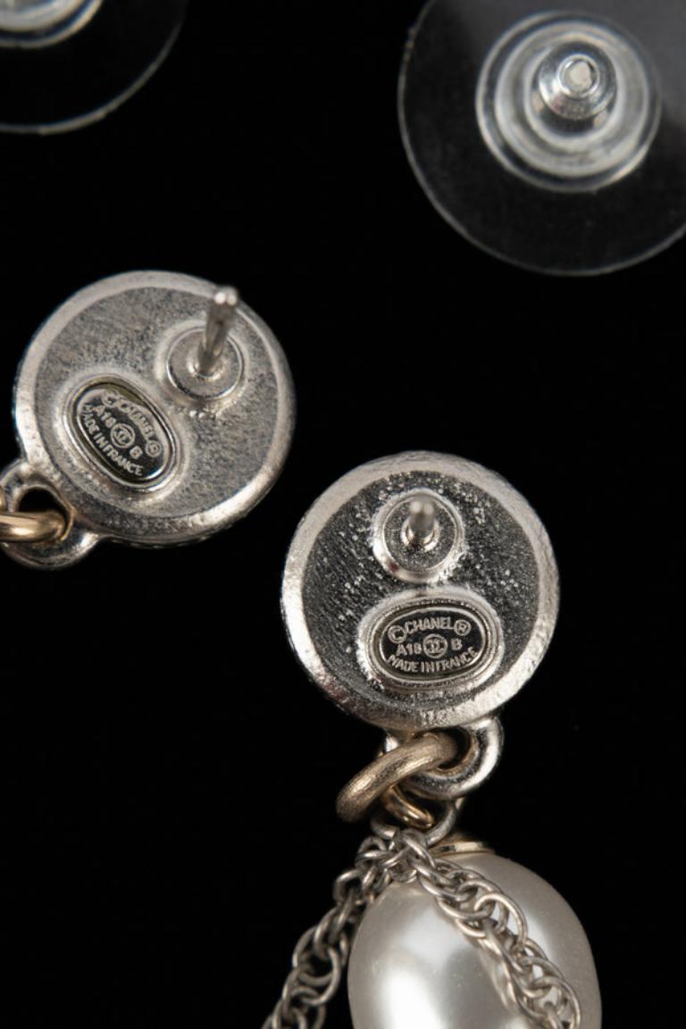 Chanel Silvery Metal Cross Earrings, 2018 For Sale 1