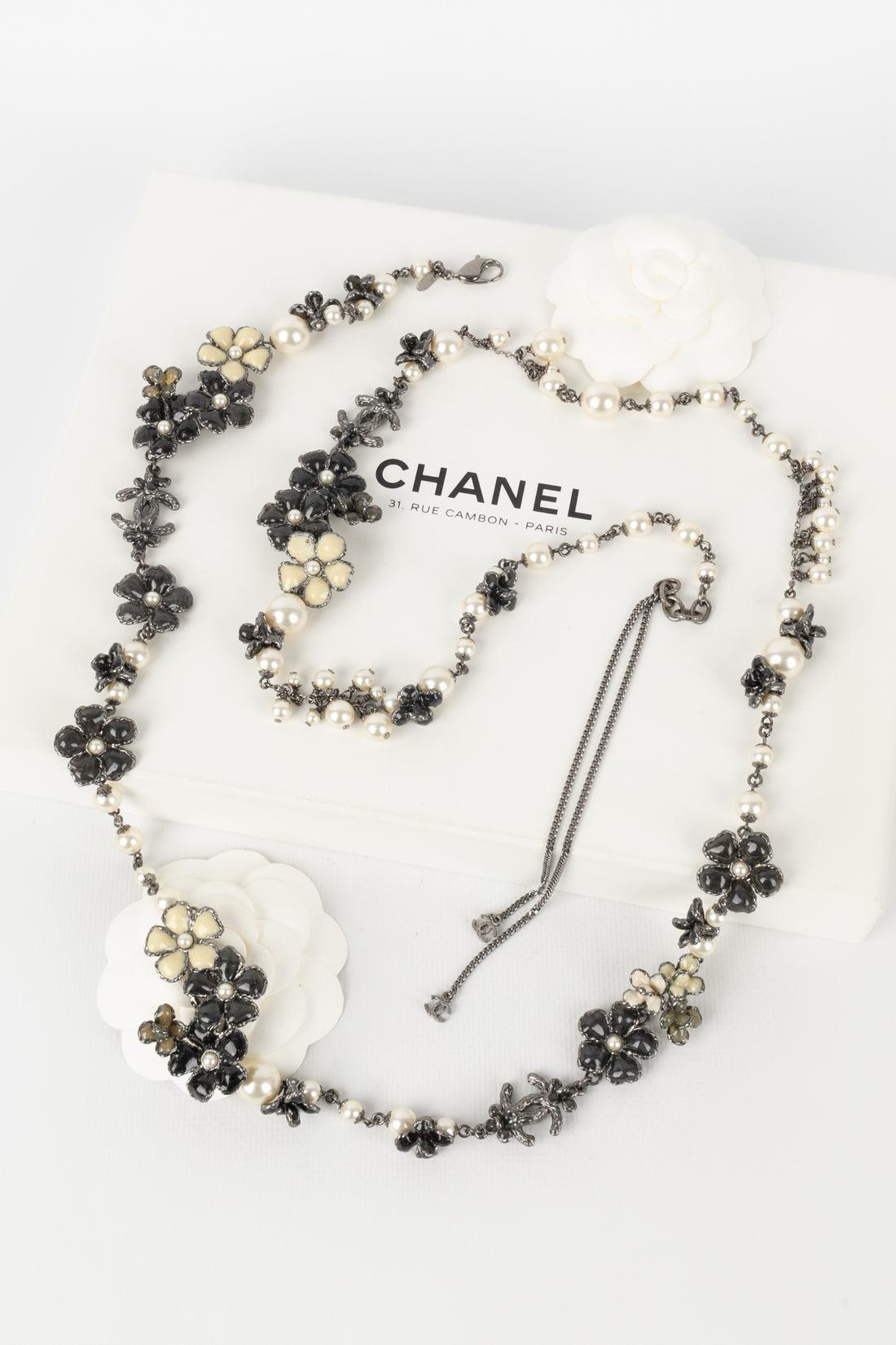 Chanel Silvery Metal Flower Necklace with Costume Pearls and Resin, 2012 For Sale 7