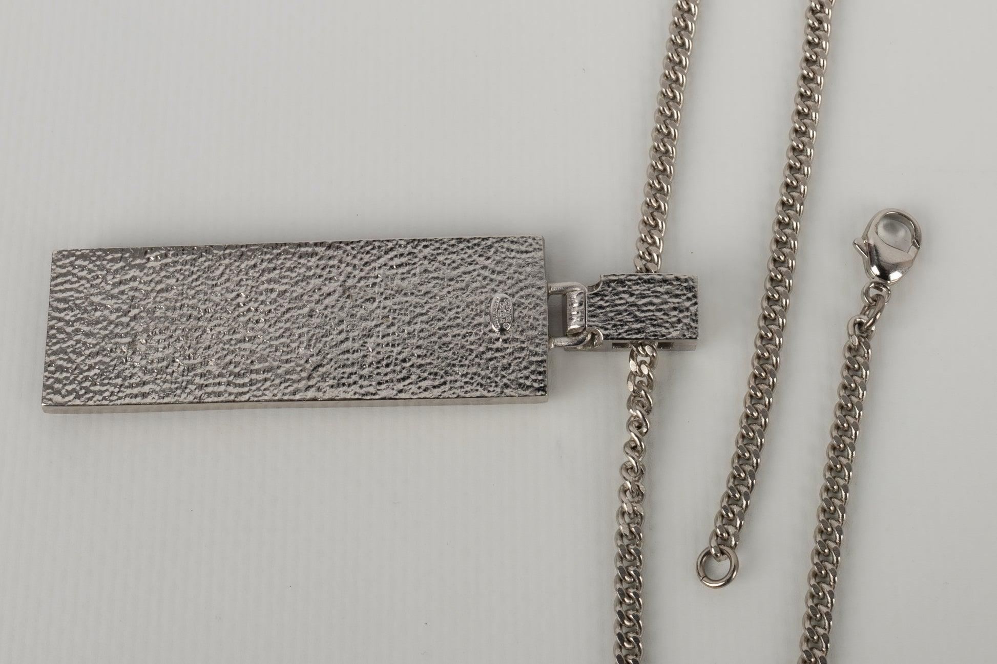 Chanel Silvery Metal Necklace with a Swarovski Rhinestone Pendant, Fall 2003 For Sale 2