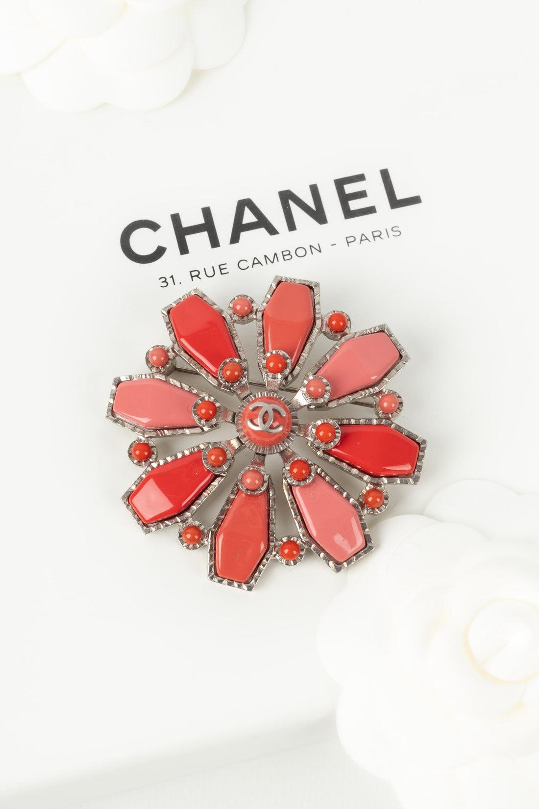 Chanel Silvery Metal Pendant Brooch with Resin, 2004 For Sale 2
