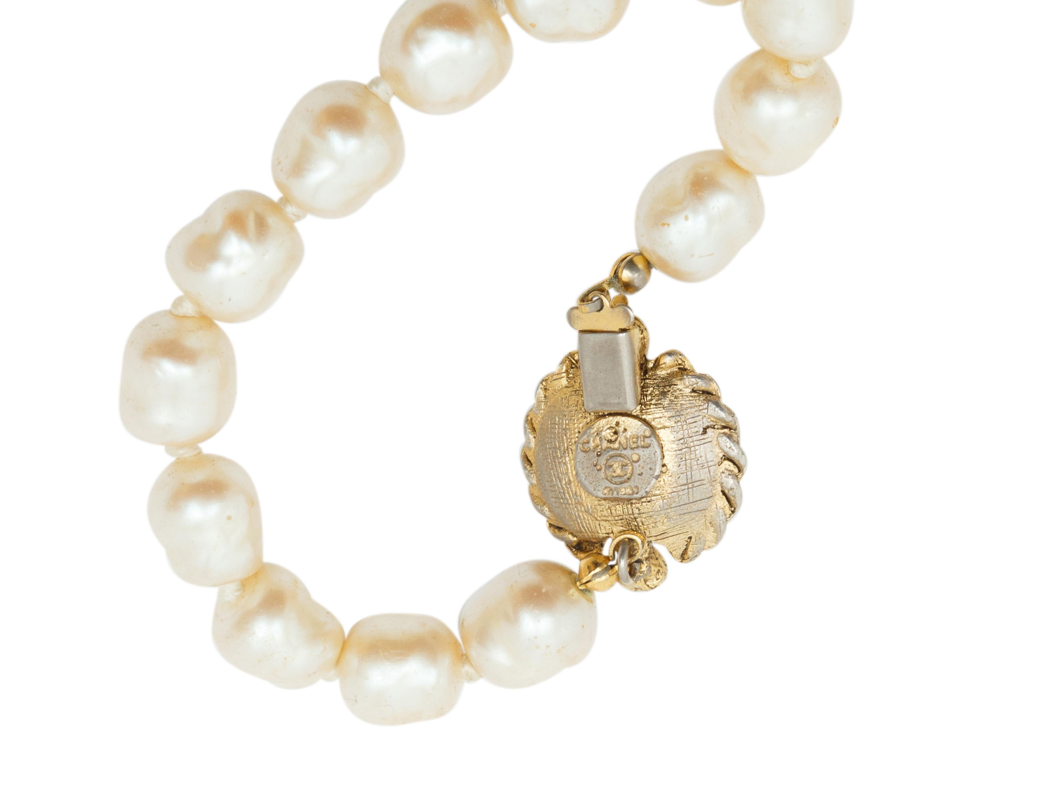 Chanel Single Faux Pearl Strand Necklace In Good Condition In New York, NY