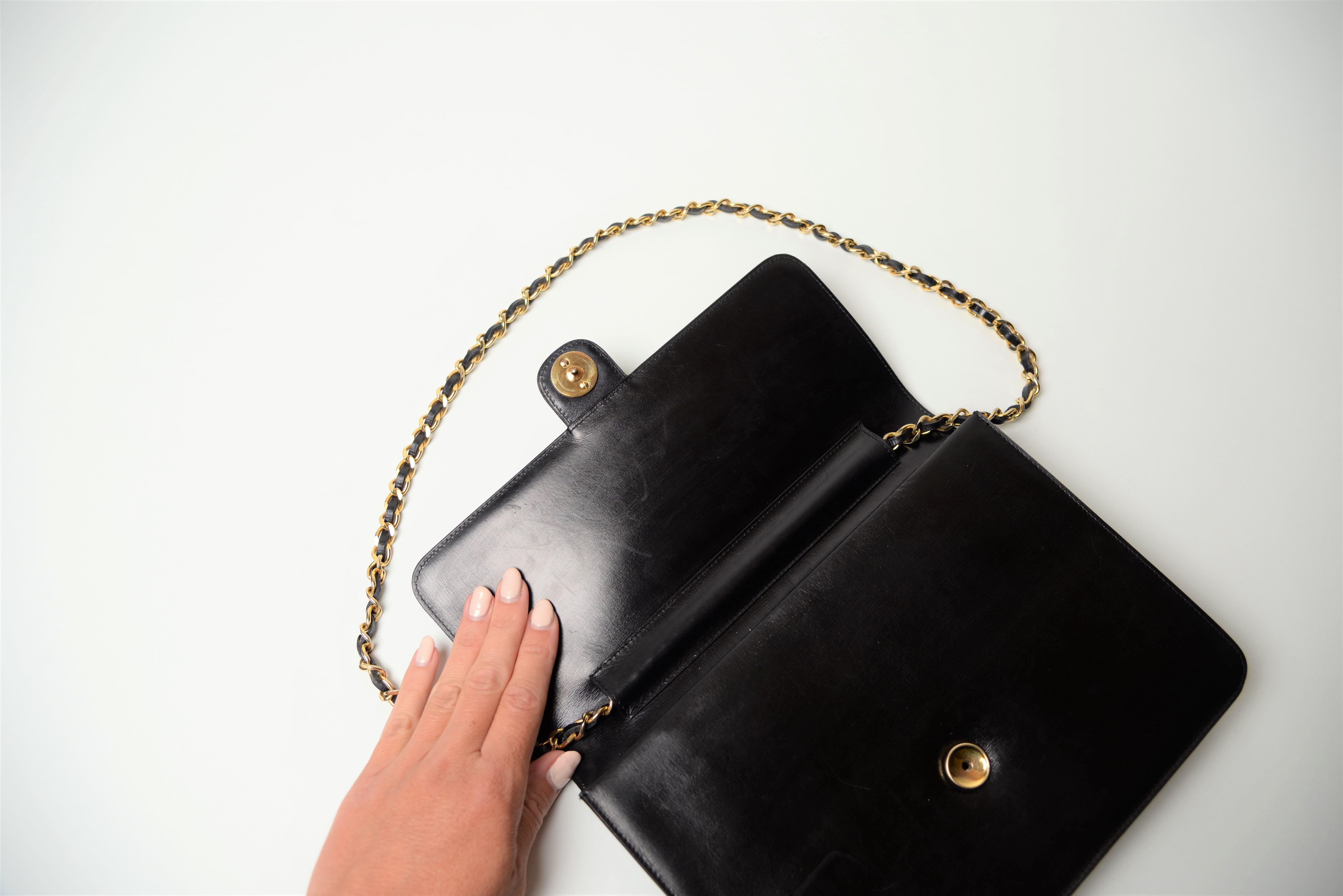 Chanel Bolso con Solapa Vintage Clásico Mediano 5