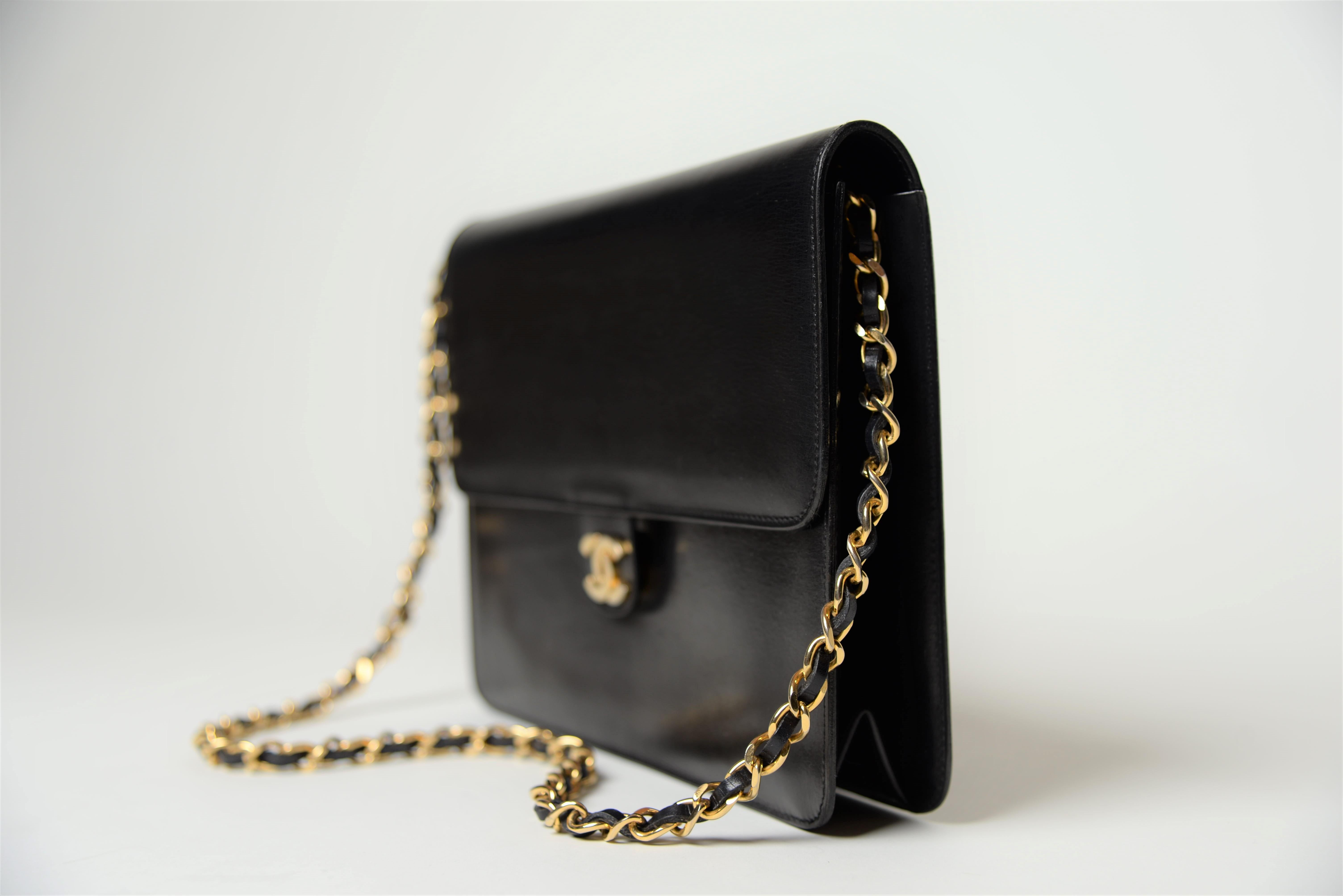Chanel Single Flap Bag Vintage Medium Classic 3