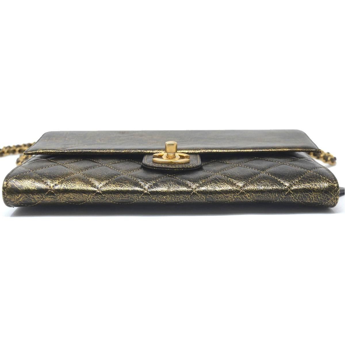 Women's or Men's Chanel Single Flap Gold Leather Small Handbag