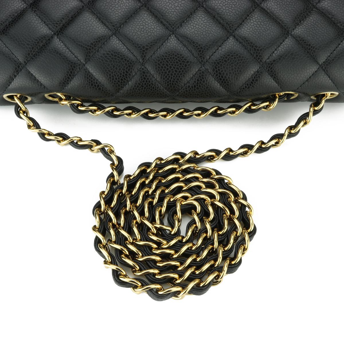 CHANEL Jumbo-Tasche mit einer Klappe in Schwarz und Kaviar mit Goldbeschlägen 2010 im Angebot 8