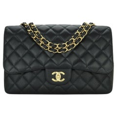 CHANEL Borsa Jumbo con patta singola Caviale nero e finiture dorate 2010
